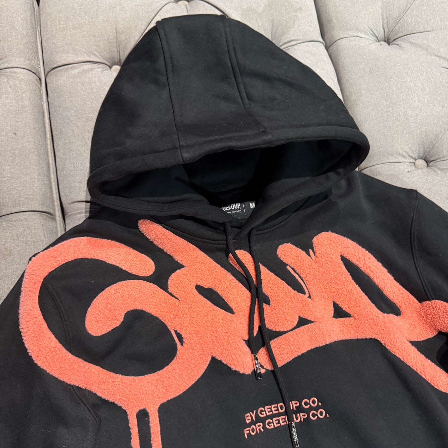 Geedup Handstyle Hoodie 'Black Peach' (Second hand)