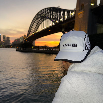 THE KAFSH HAT 'WHITE/BLACK'