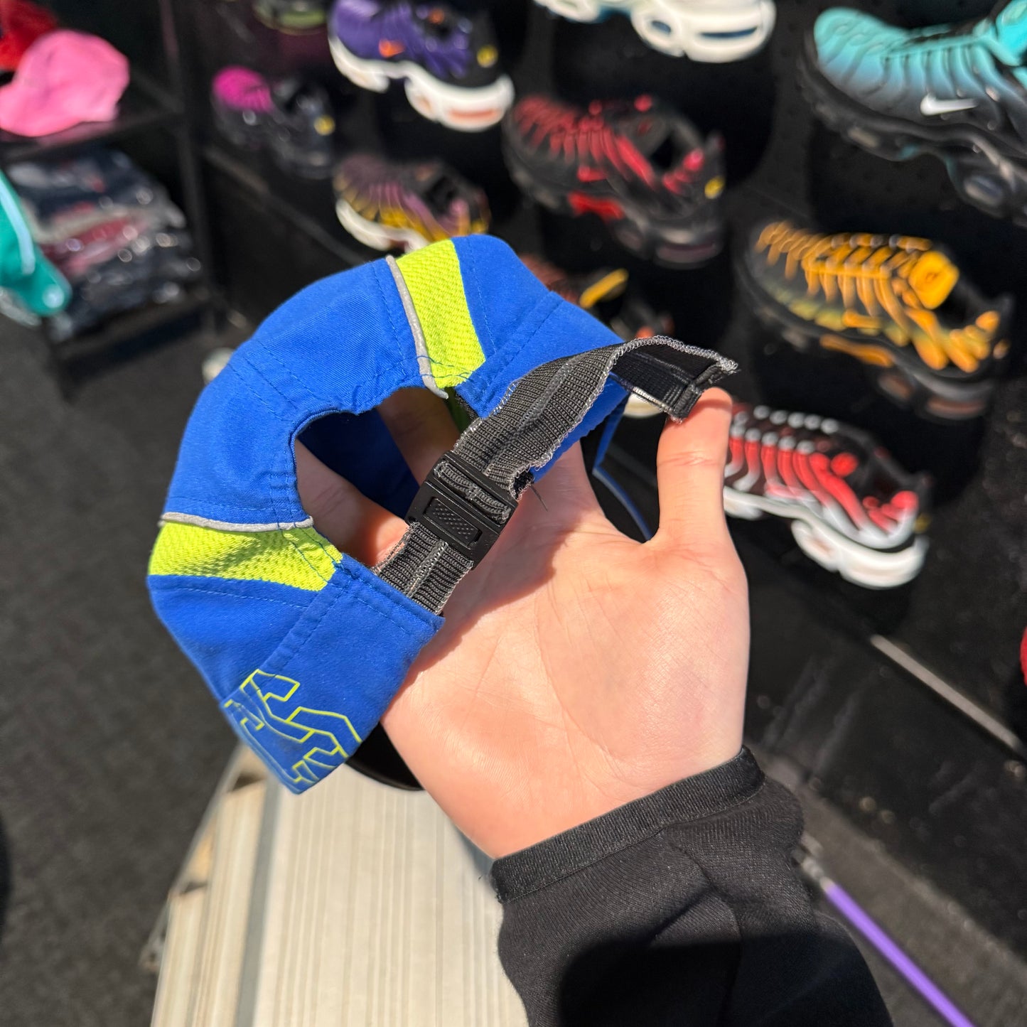 Asics Running Cap 'Blue Neon Green' (Second hand)