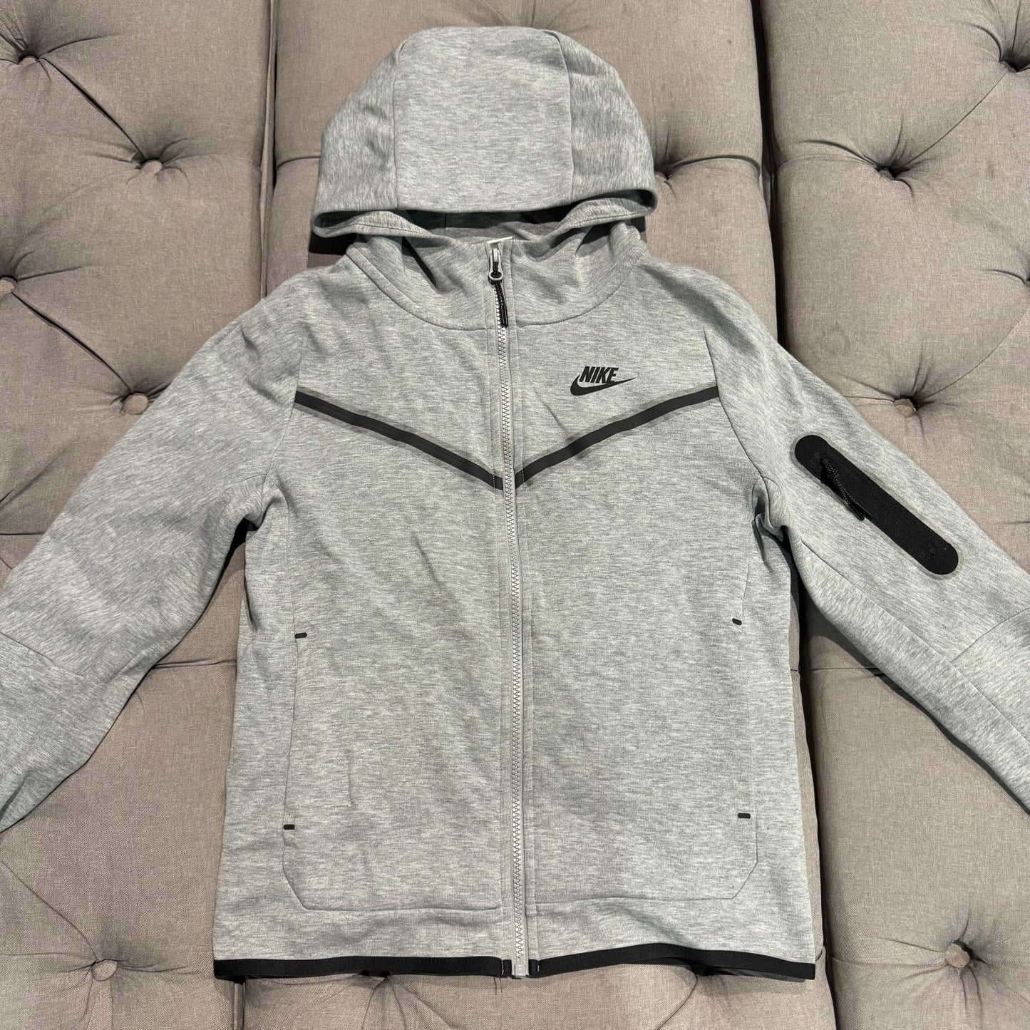 Nike Tech Fleece Jacket 'Grey' (Second hand)