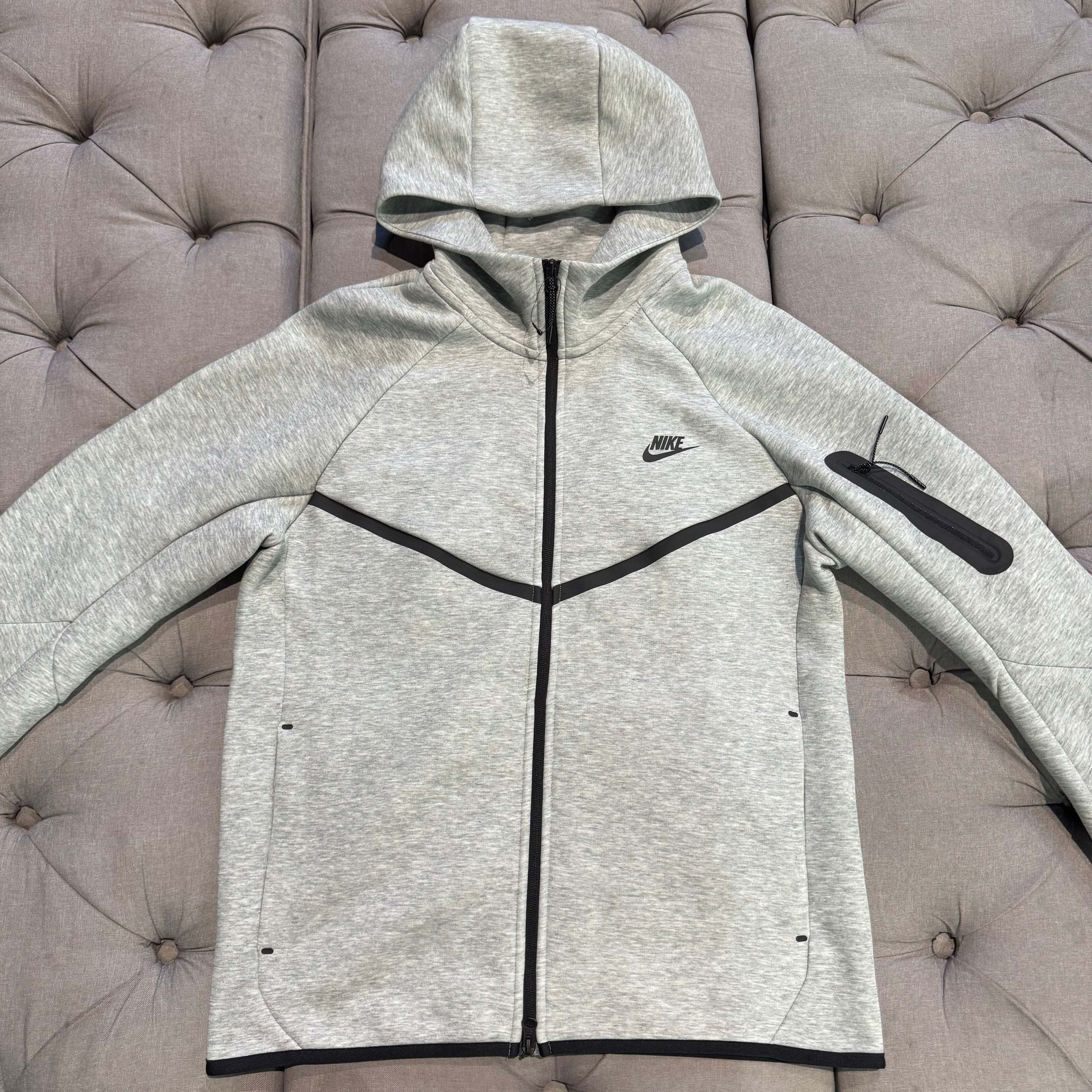 Nike Tech Fleece Jacket 'Grey' (Second hand)