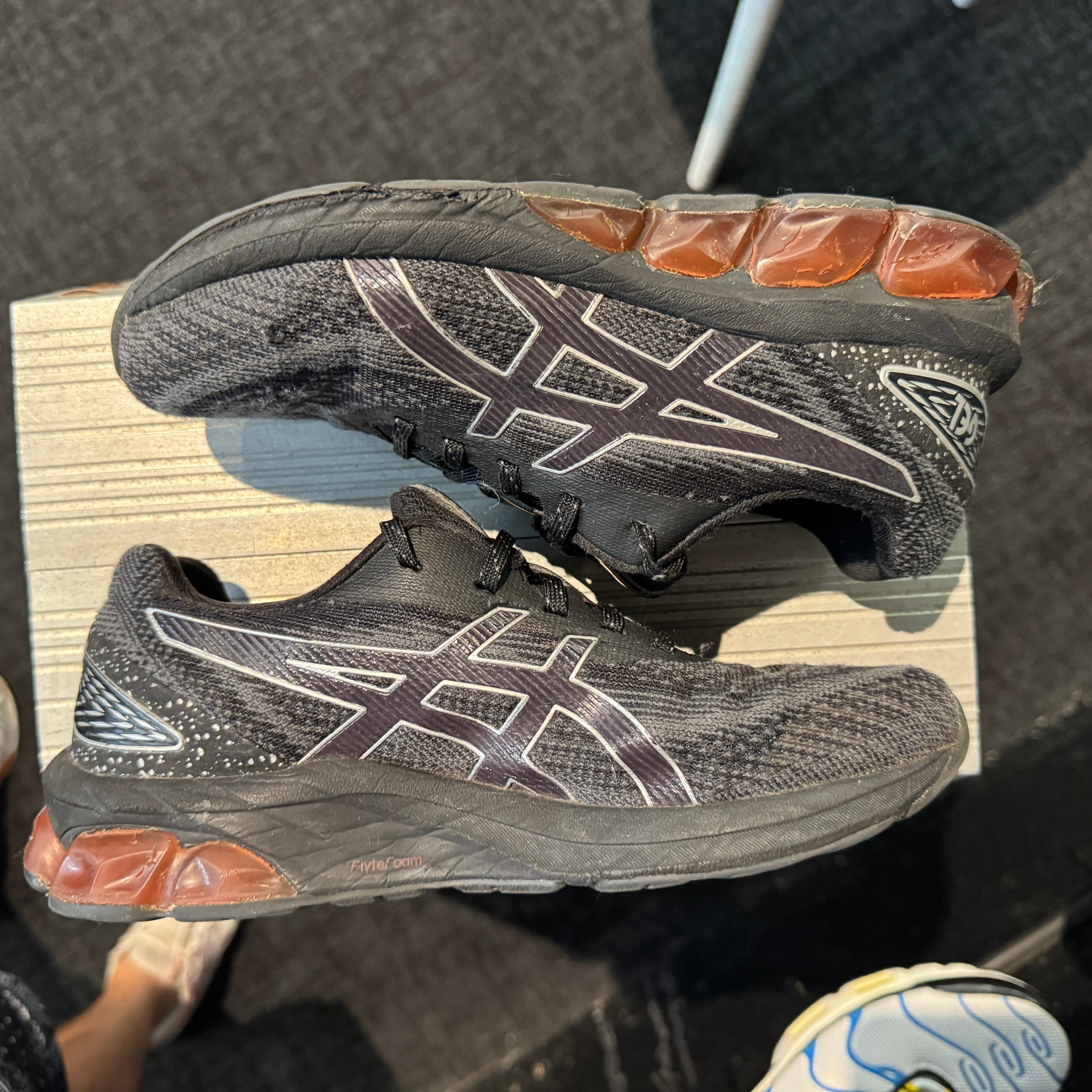 Asics Gel-Quantum 180 7 'Black Cayenne' (Second hand)