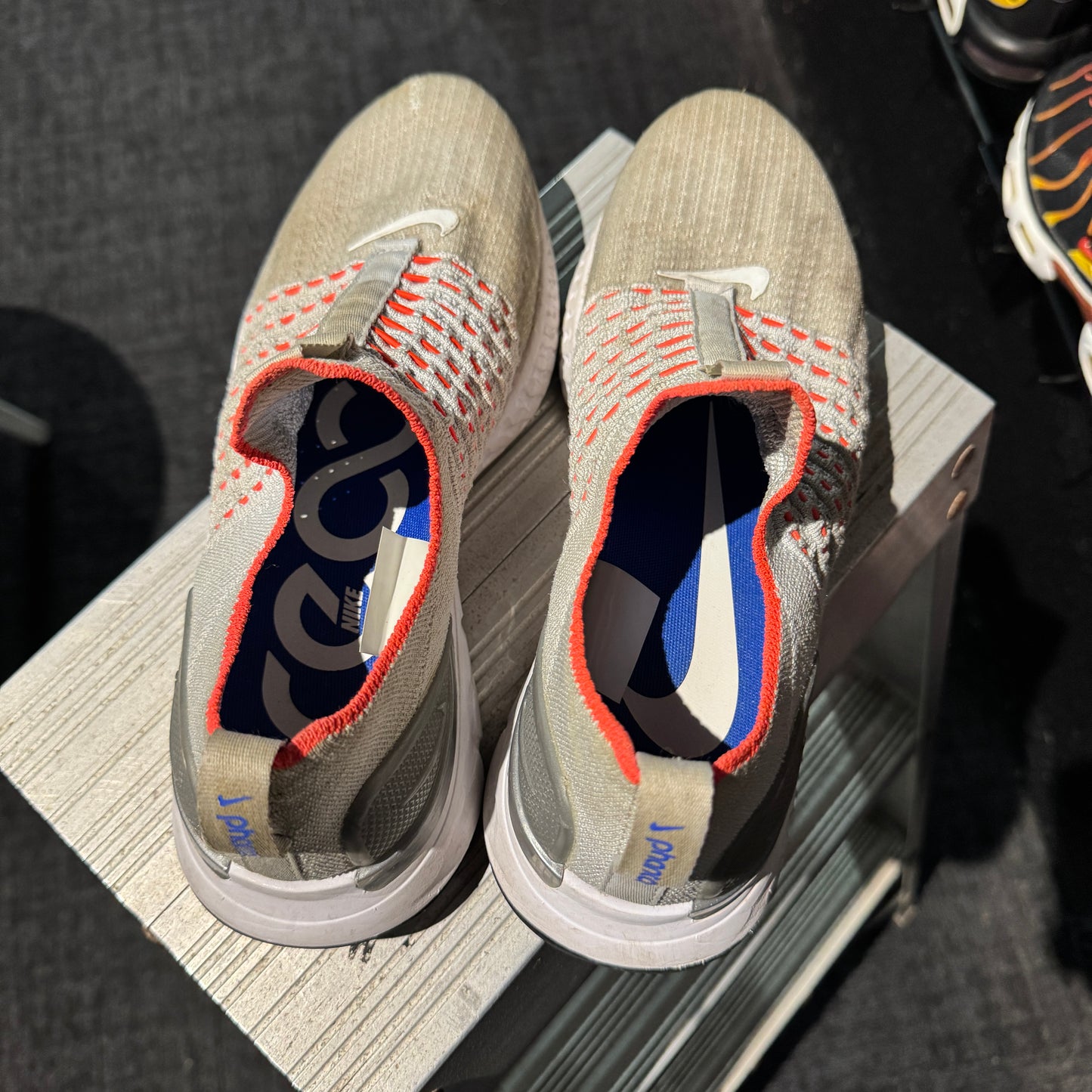 Nike React Phantom Run 2 'Pure Platinum Flash Crimson' (Second hand)