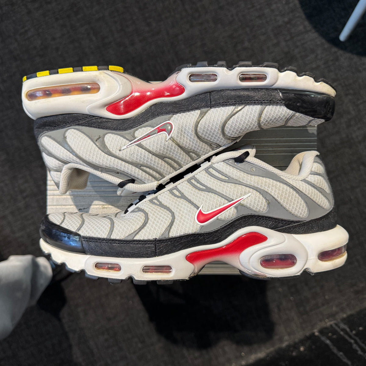 Nike Air Max Plus TN 'Photon Dust Particle Red' (Second hand)