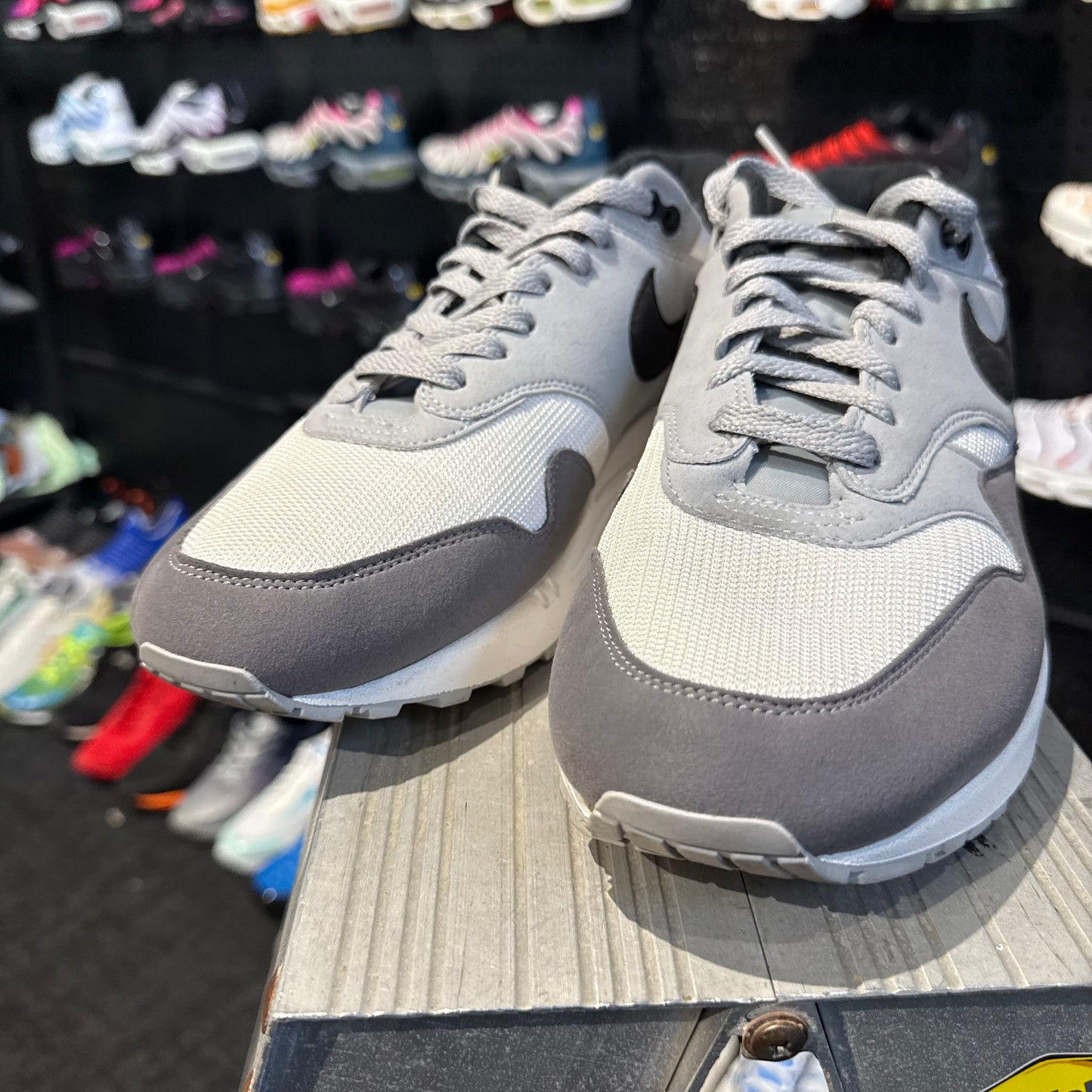 Nike Air Max 1 'White Black Wolf Grey' (Second hand)