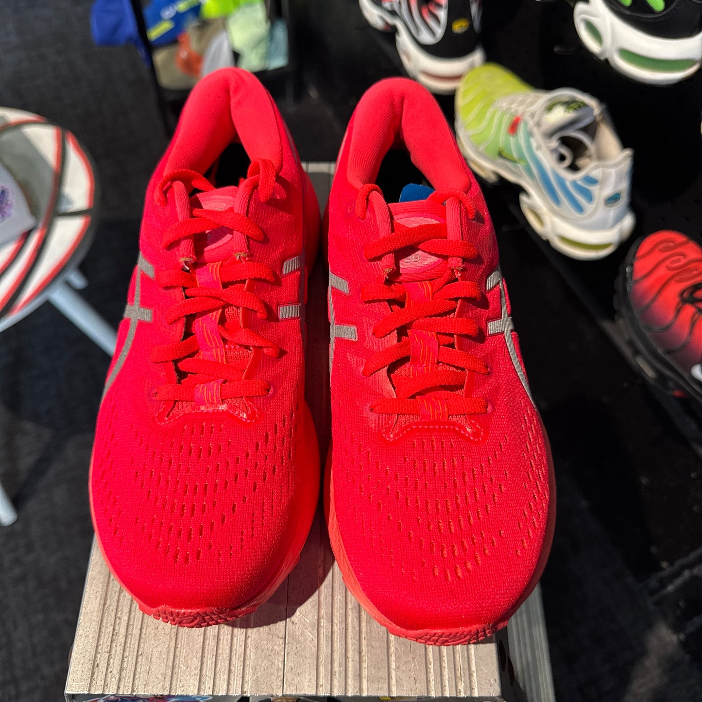 Asics Gel-Kayano 28 'Liteshow Bright Red' (Second hand)