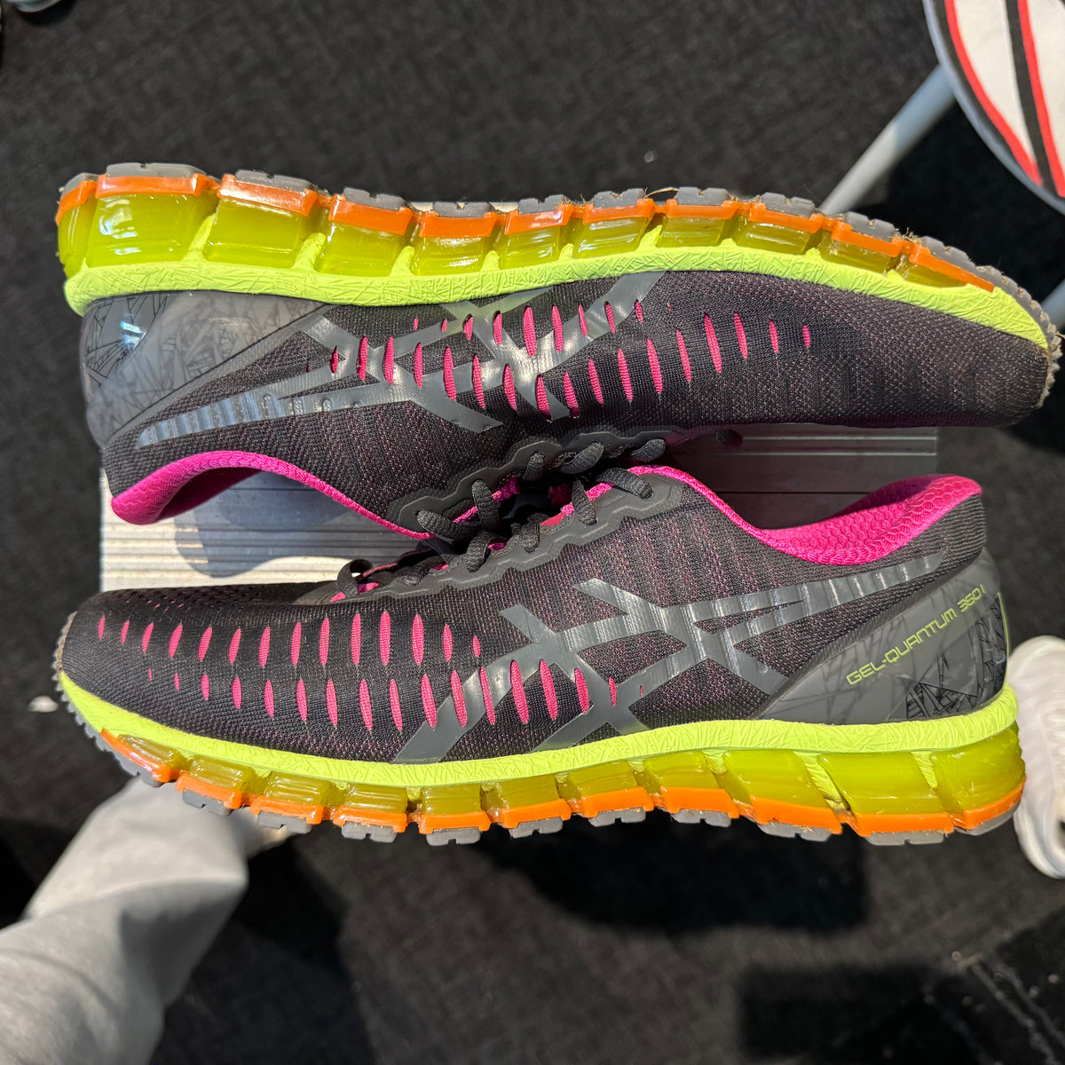 Asics Gel Quantum 360 1 'Graphite Grey Hazard Green' (Second hand)