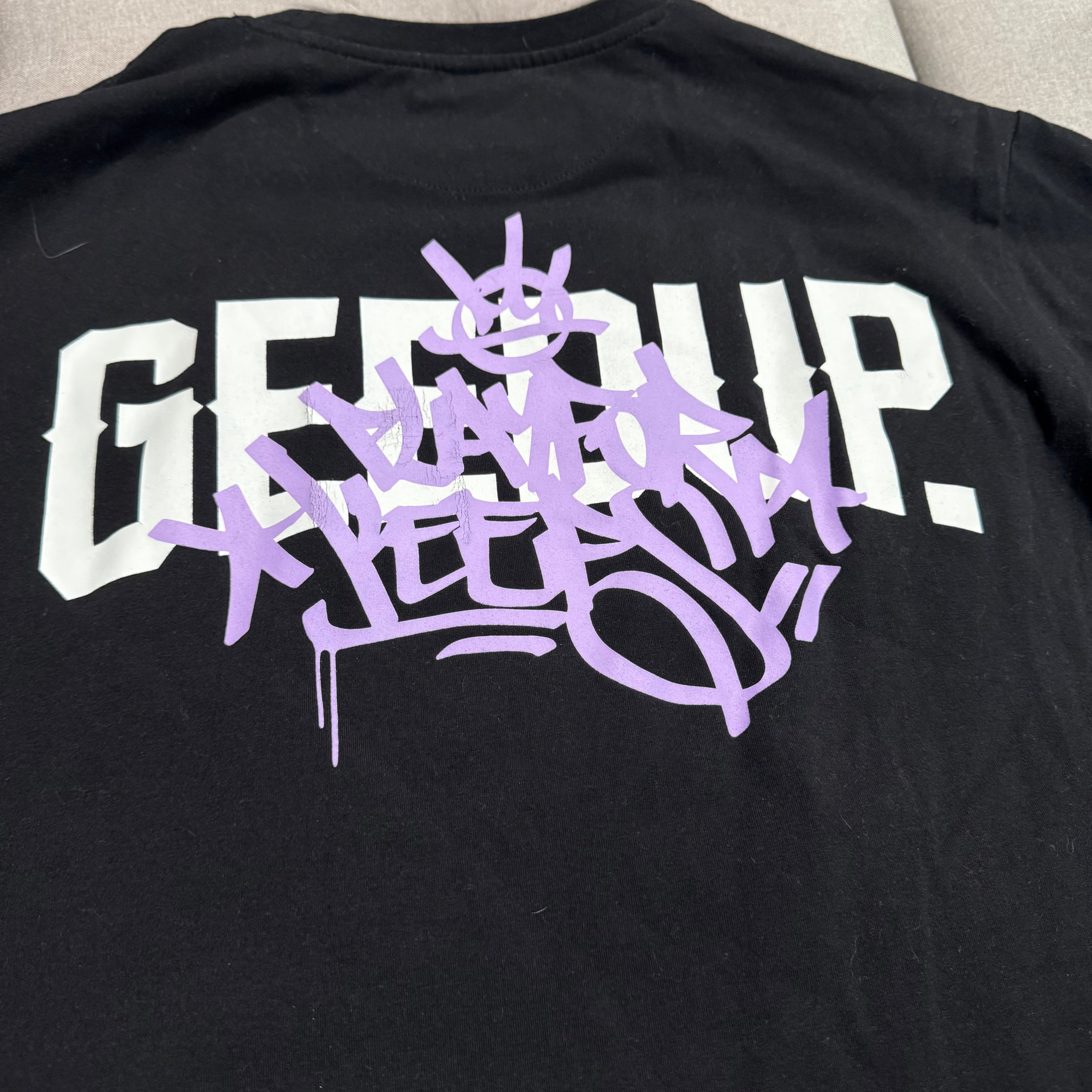 Geedup Team Logo Graffiti T-Shirt 'Black White Purple' (Second hand)