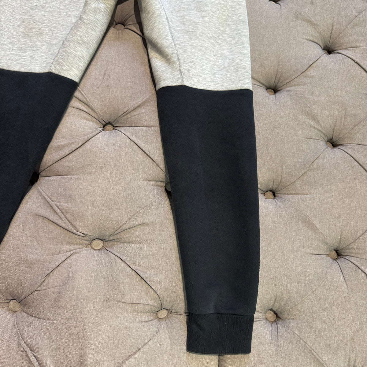 Nike Tech Fleece Pants 'Grey Black' (Second hand)