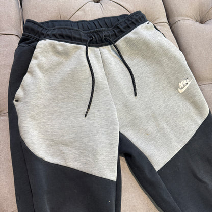 Nike Tech Fleece Pants 'Black Grey' (Second hand)