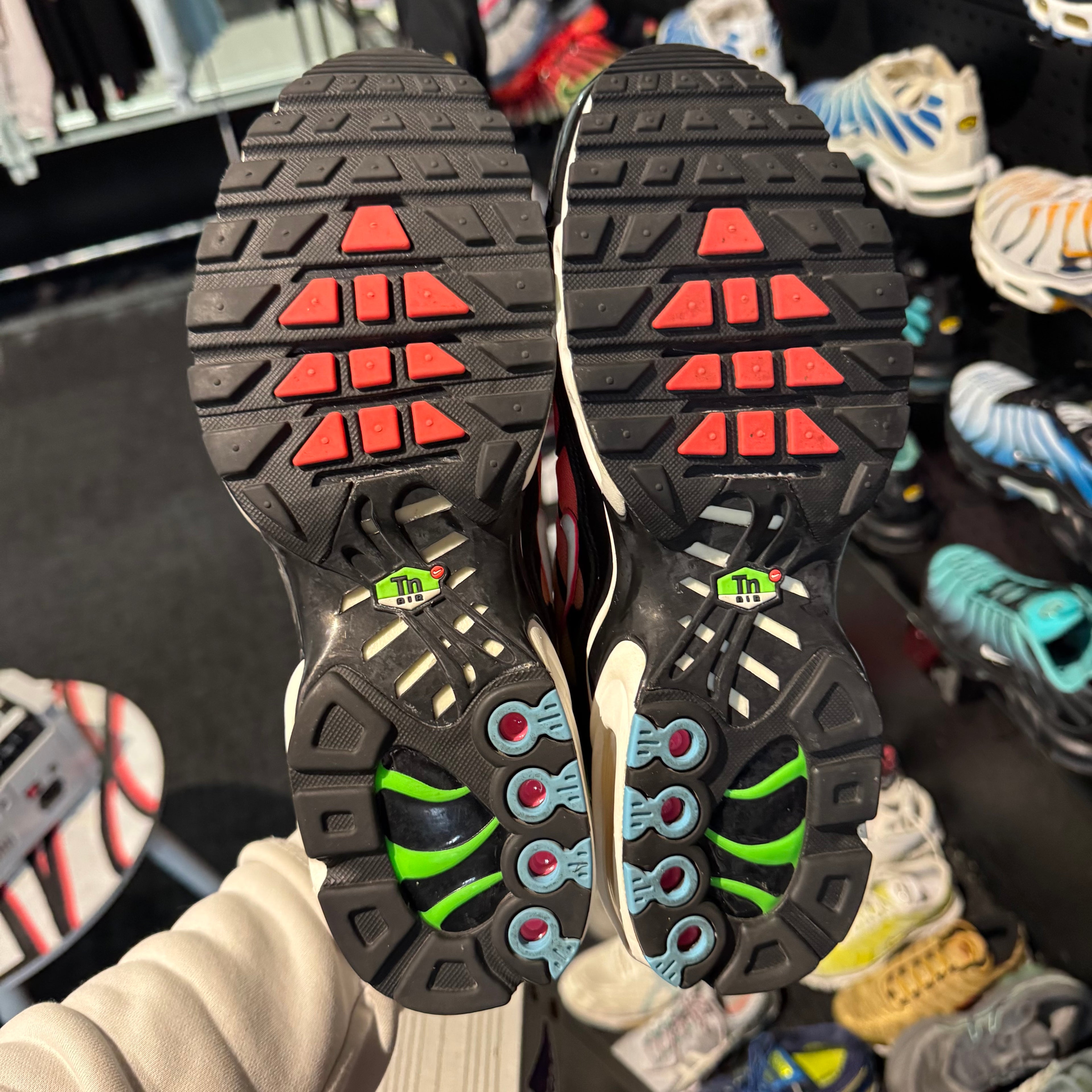 Nike Air Max Plus TN 'Worldwide Black' (Second hand)