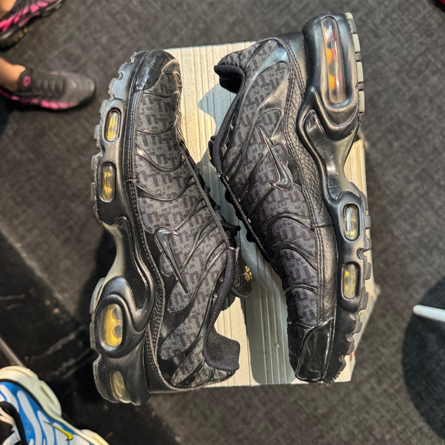 Nike Air Max Plus TN 'Black Leather Tongue' (Second hand)