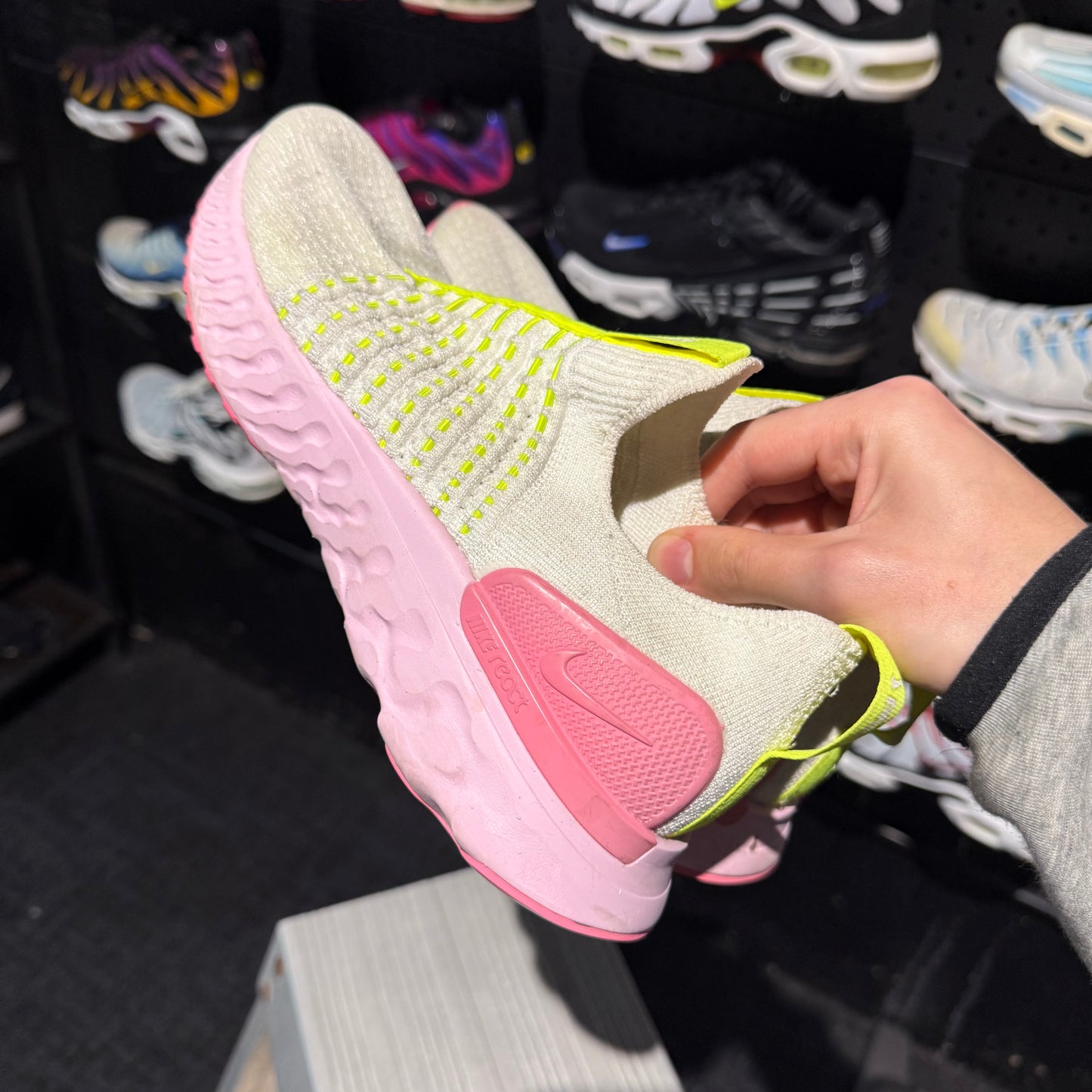 Nike React Phantom 2 'White/Volt Pink' (Second hand)