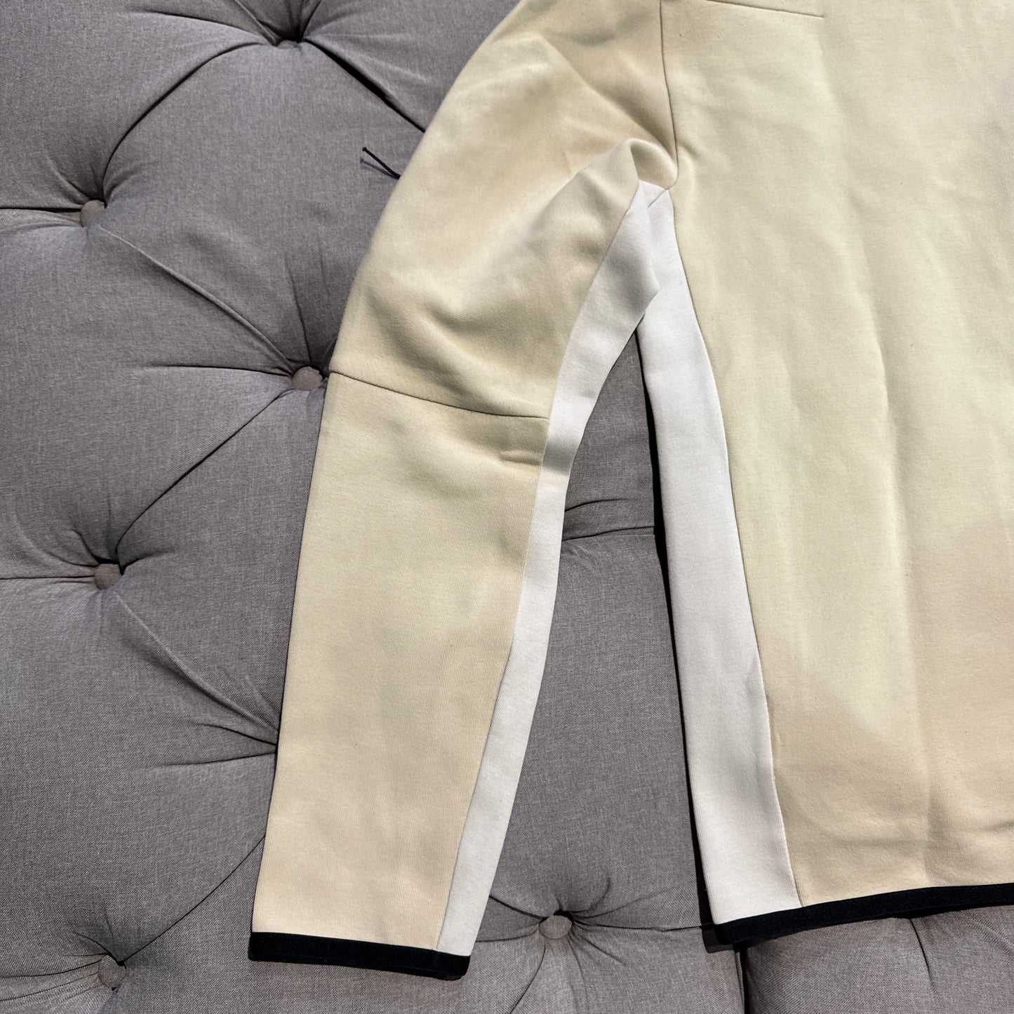 Nike Tech Fleece Jacket 'Butter Cream' (Second hand)