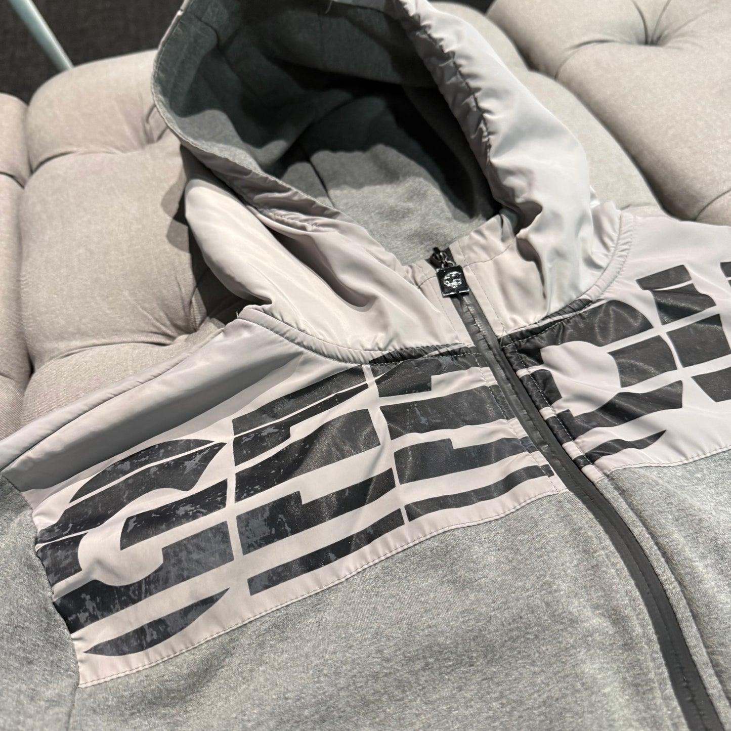 Geedup Sportsman Zip Up Jacket Chest Logo 'Grey' (Second hand)