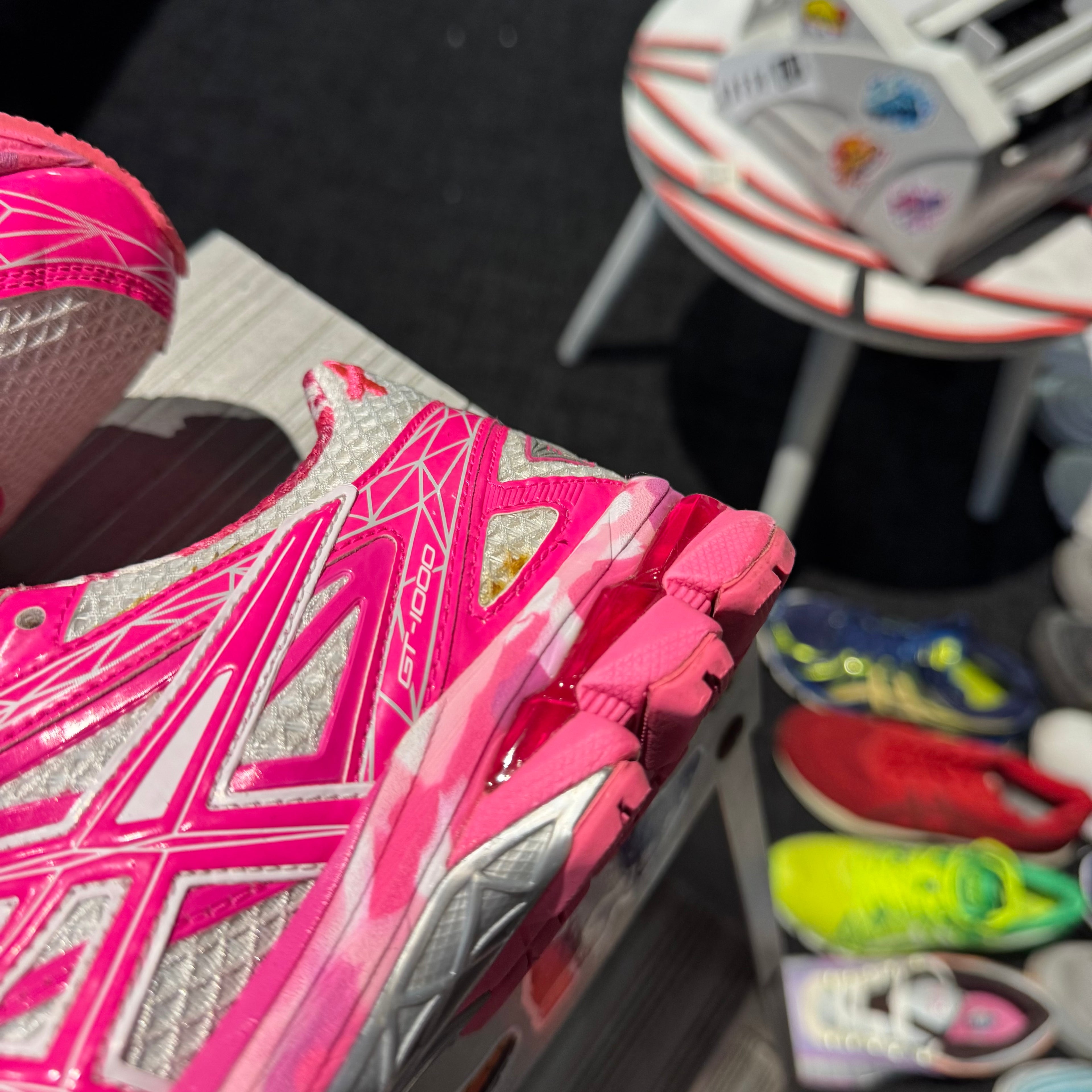 Asics GT-1000 'Breast Cancer' (Second hand)