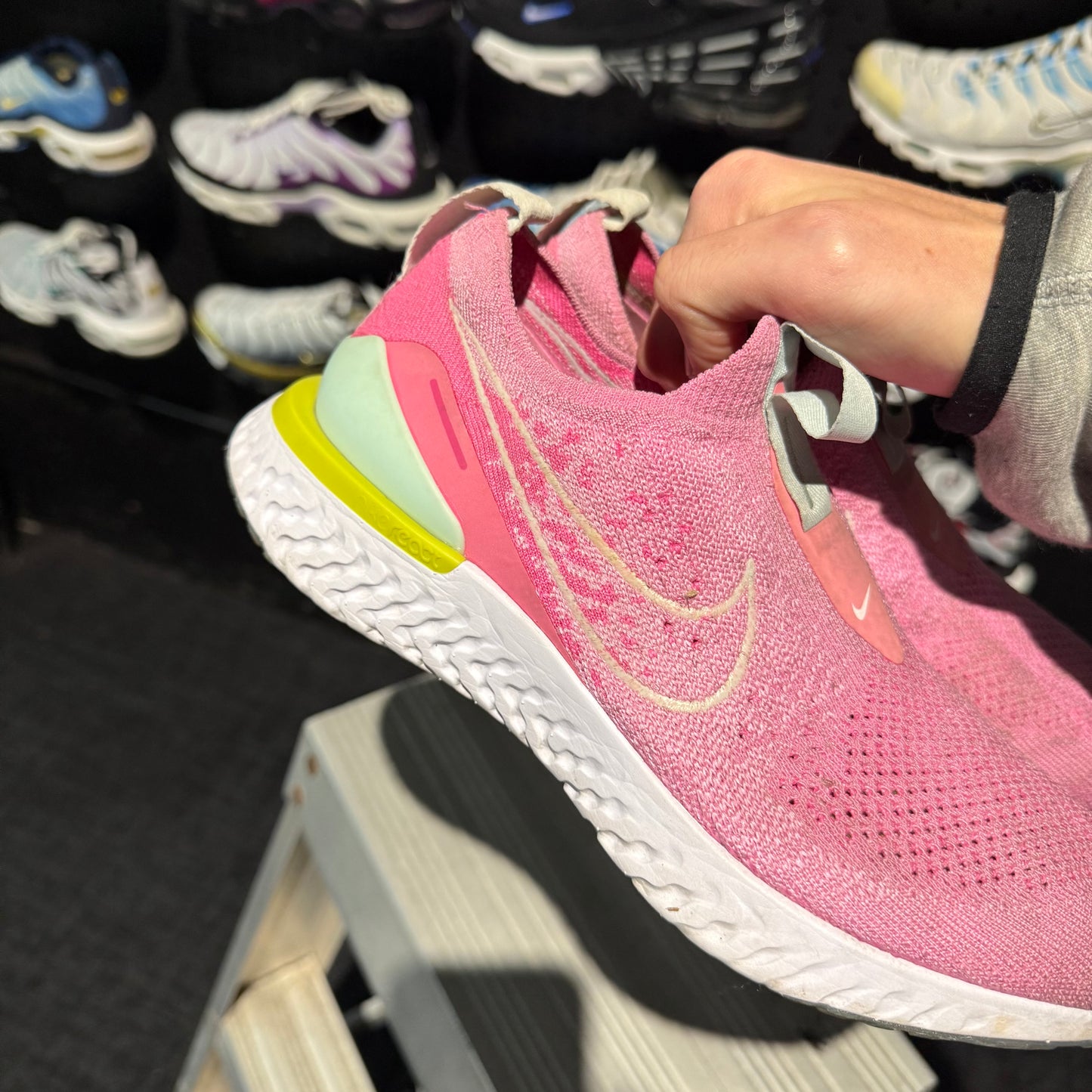 Nike Phantom React Flyknit Running 'Pink Aqua' (Second hand)
