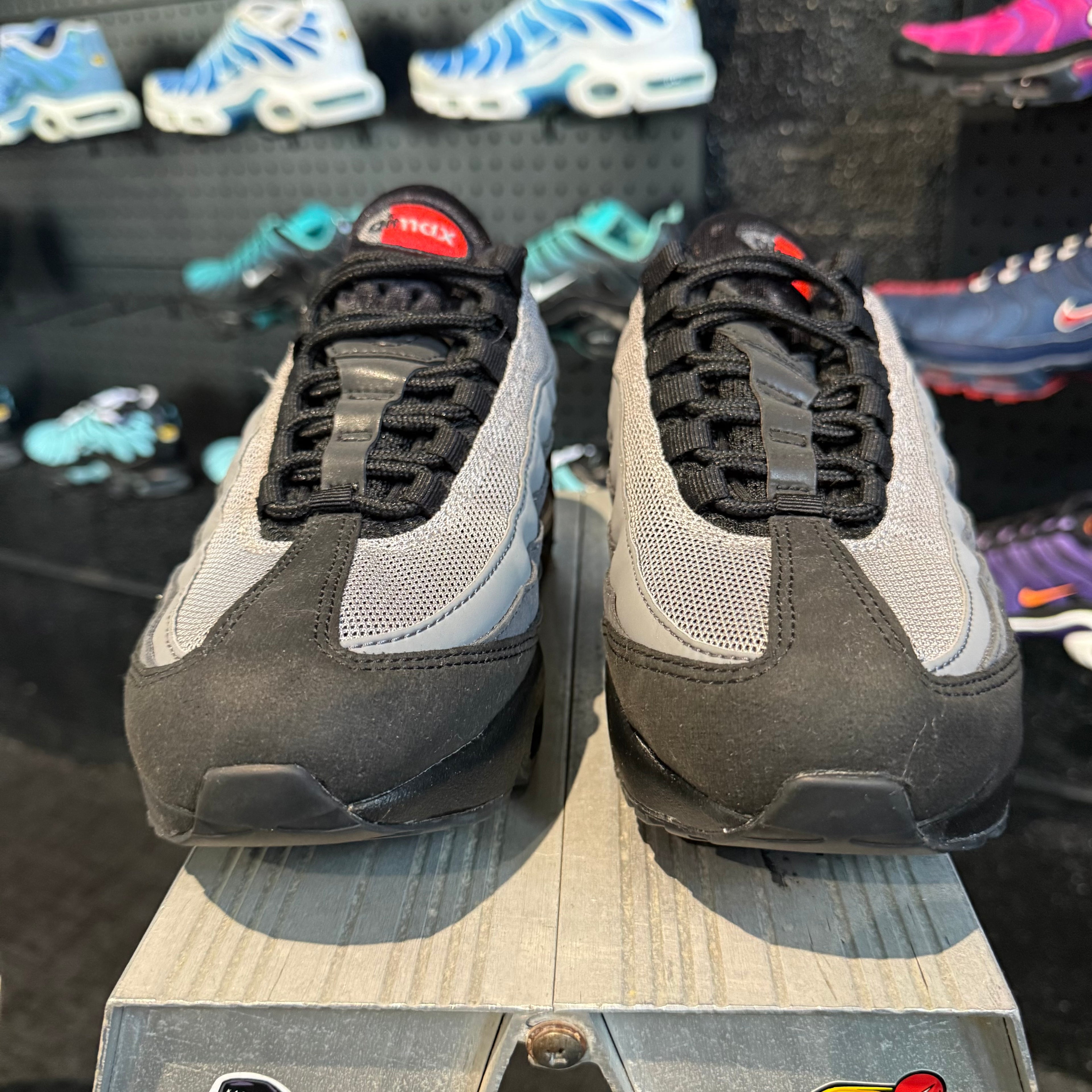 Nike Air Max 95 'Black Picante Red' (Second hand)