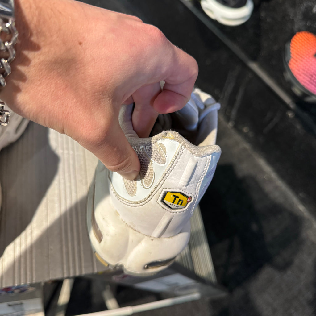 Nike Air Max Plus TN 'Triple White Casper' (Second hand)