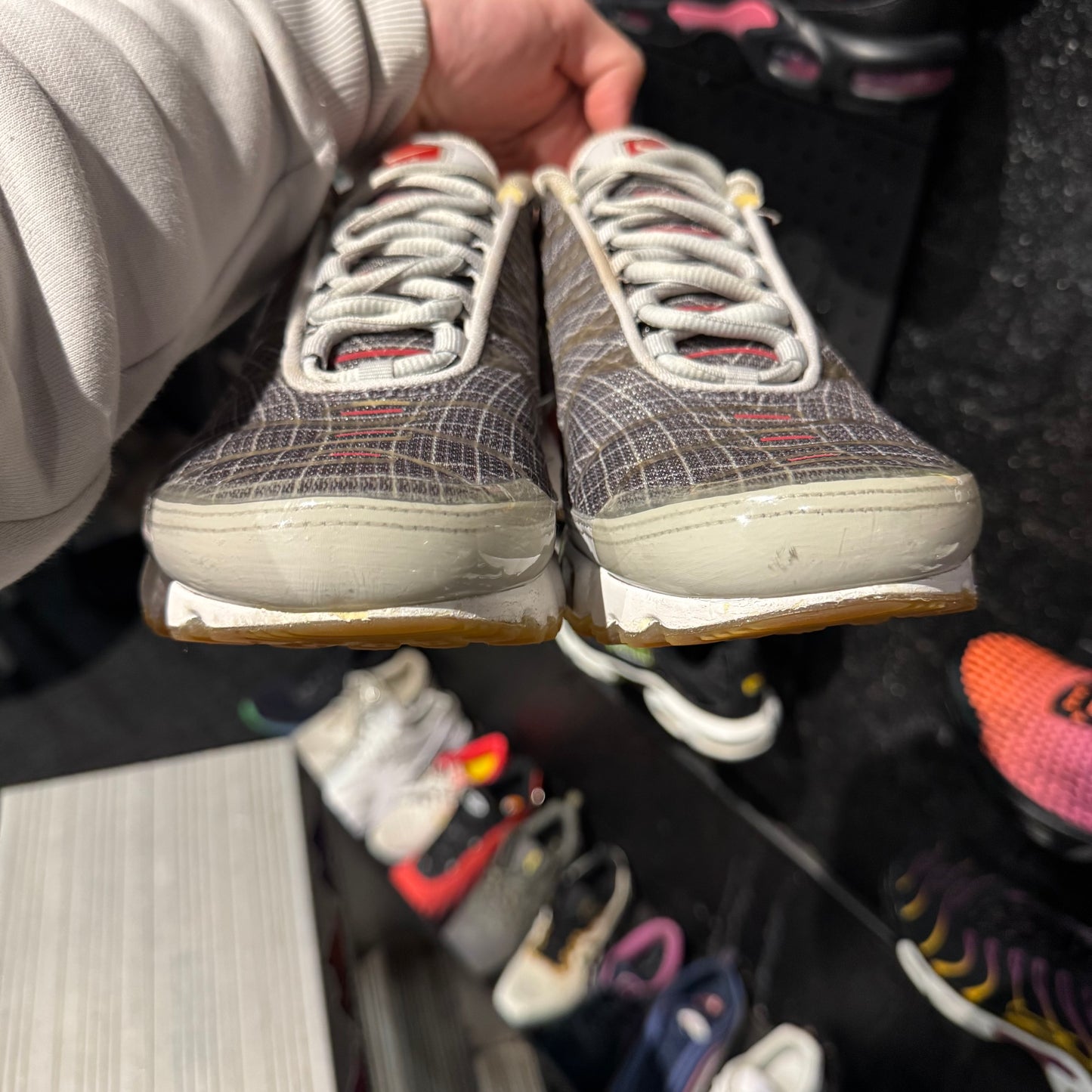 Nike Air Max Plus TN 'Wave Grid Grey' (Second hand)