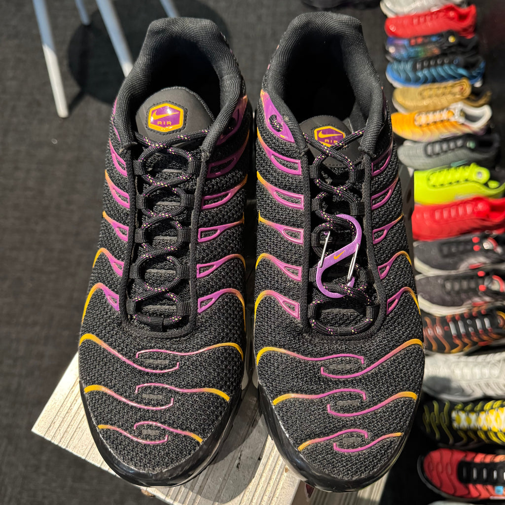 Nike Air Max Plus TN 'Black University Gold Viotech' (Second hand)