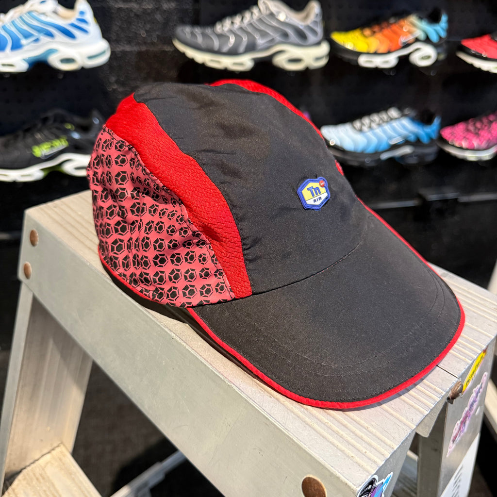 Nike Tri Panel Hexagon Gradient TN Cap 'Red Black Dusty Pink' 2003 (Second Hand)