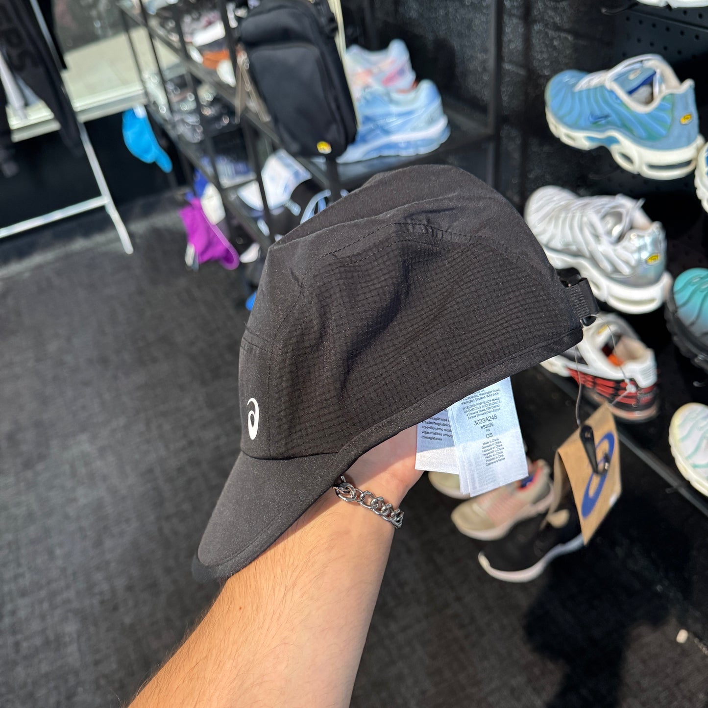 Asics Mesh Side 5 Pannel Cap 'Black White' (Brand New)