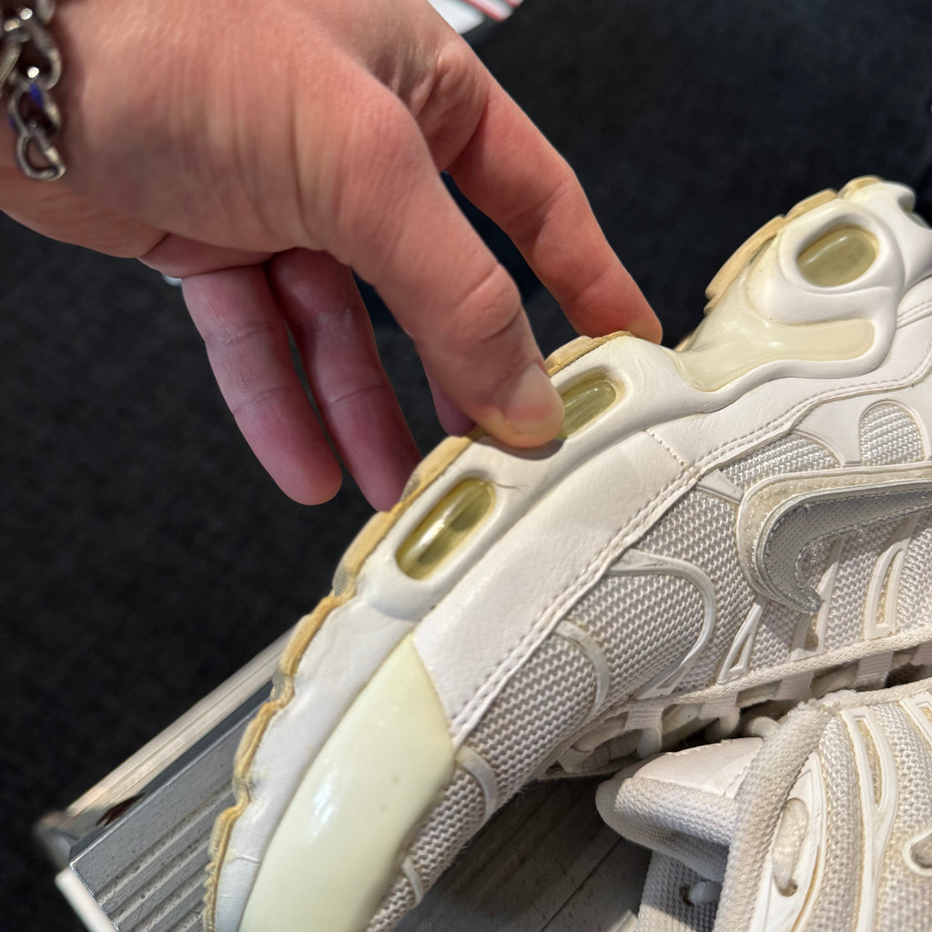 Nike Air Max Plus TN 'Triple White Casper White Removeable Swoosh' (Second hand)