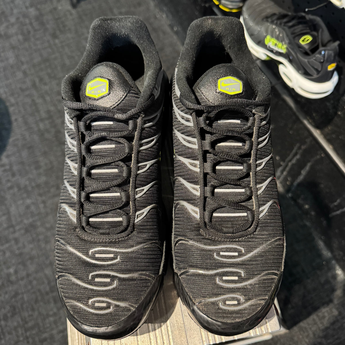 Nike Air Max Plus TN 'Black Grey Volt' (Second hand)