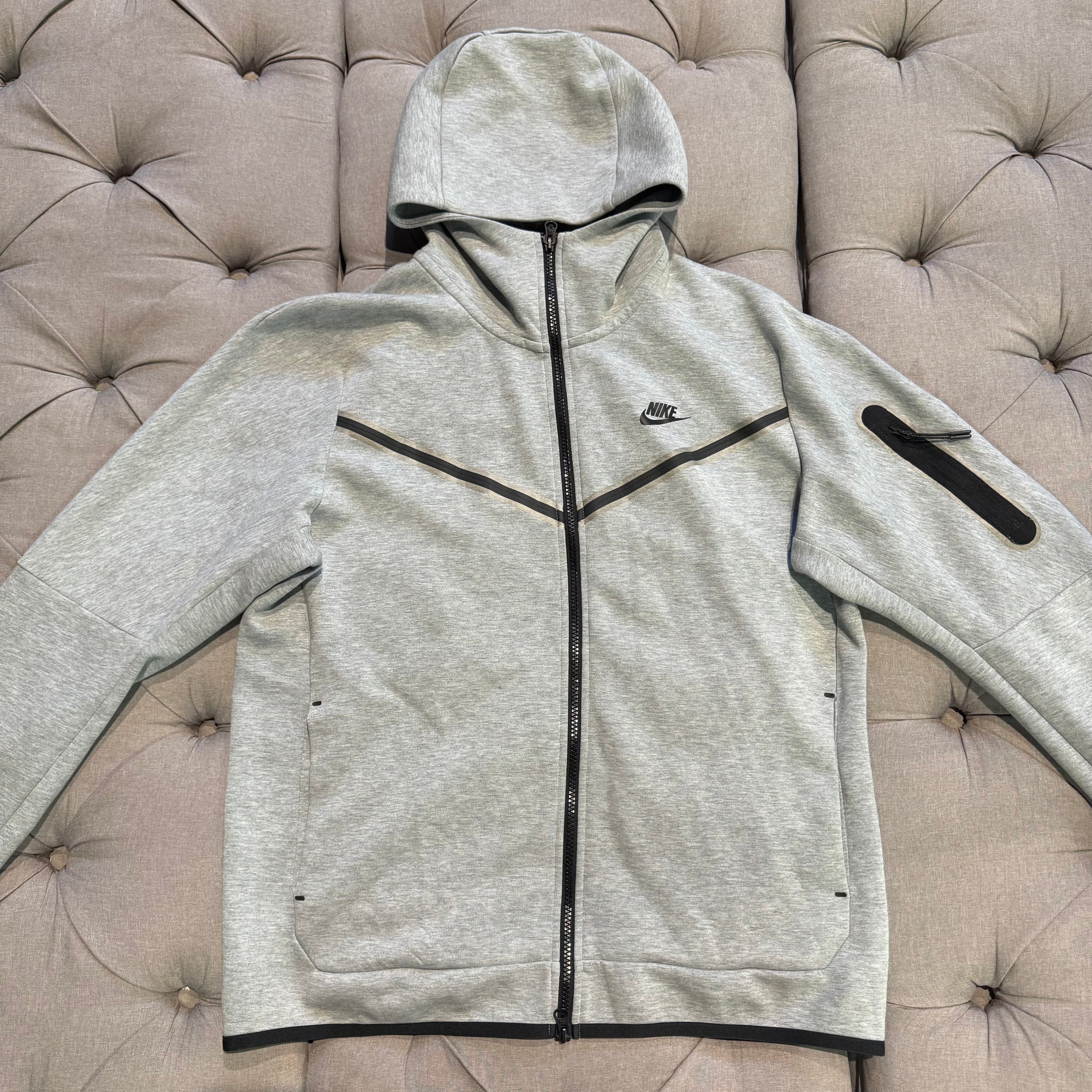Nike Tech Fleece Jacket 'Grey' (Second hand)
