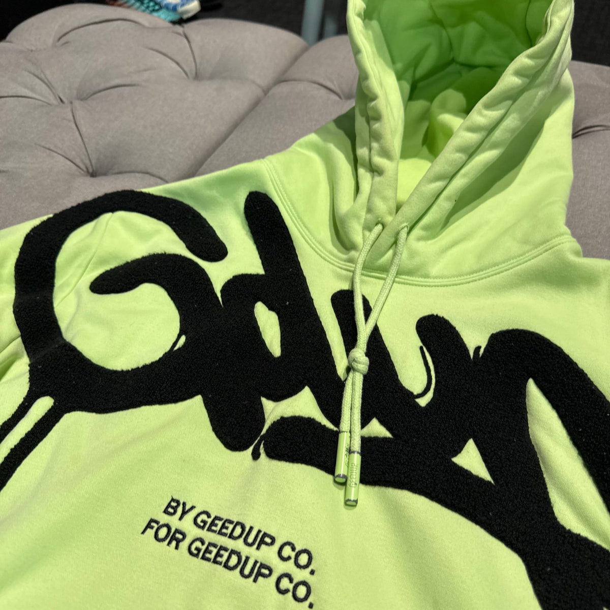 Geedup Handstyle Hoodie 'Pastel Green Black' (Second hand)