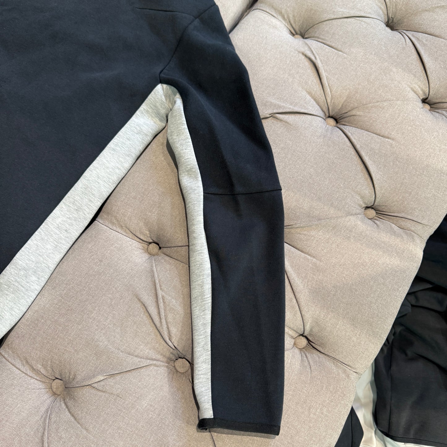 Nike Tech Fleece Jacket 'Grey Black' (Second hand)