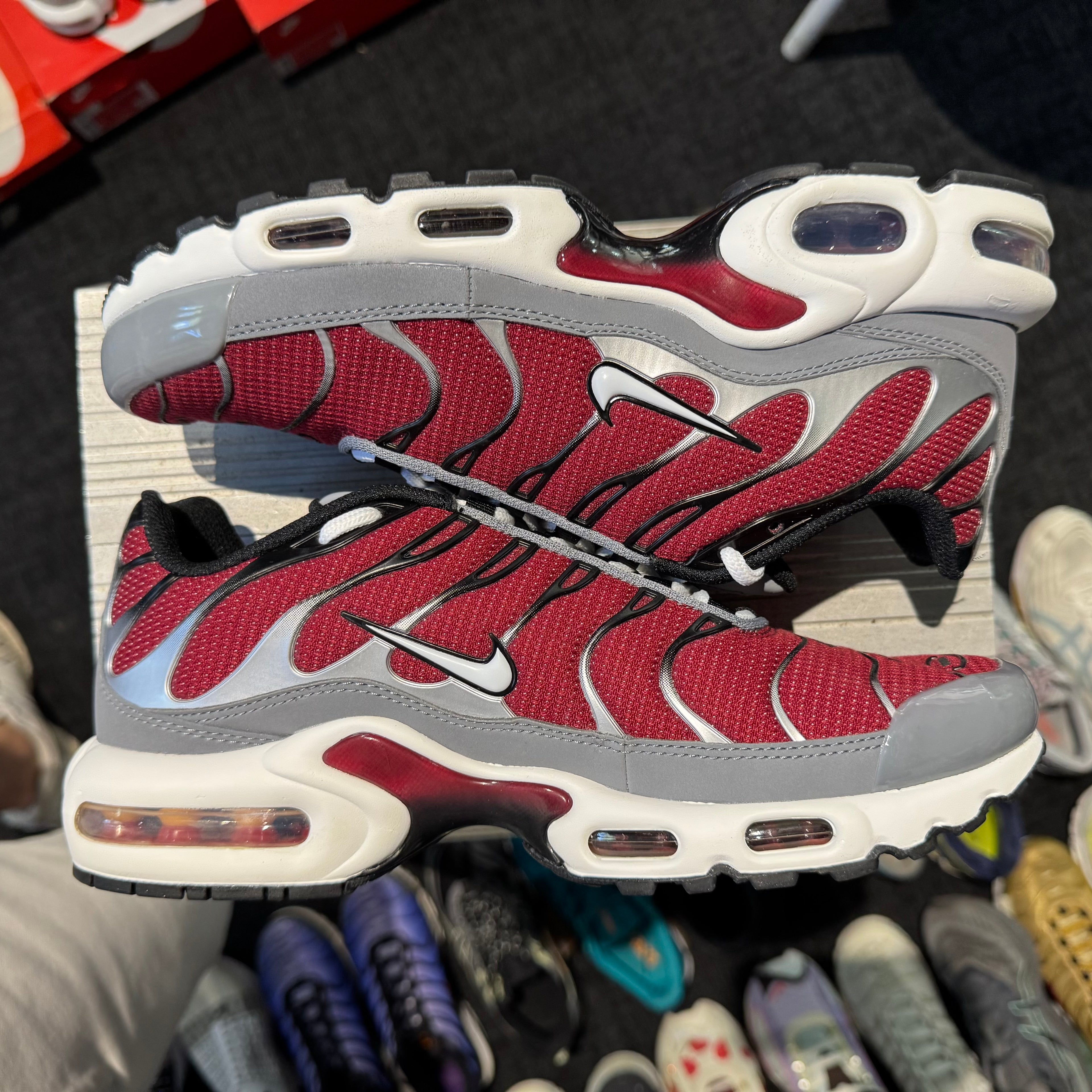 Nike Air Max Plus TN 2022 'Burgundy Team Red Cool Grey' (Brand New)