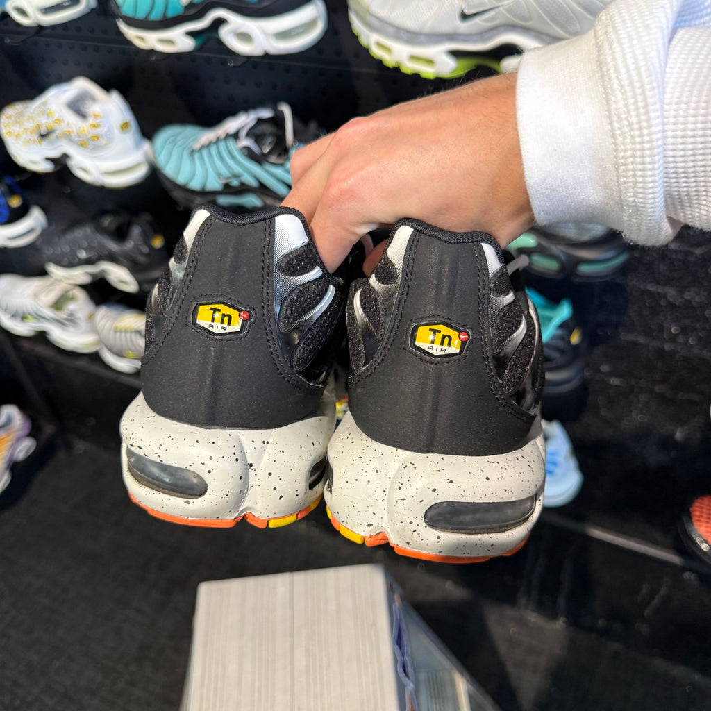 Nike Air Max Plus TN 'Black Turf Orange Aquamarine' (Second hand)