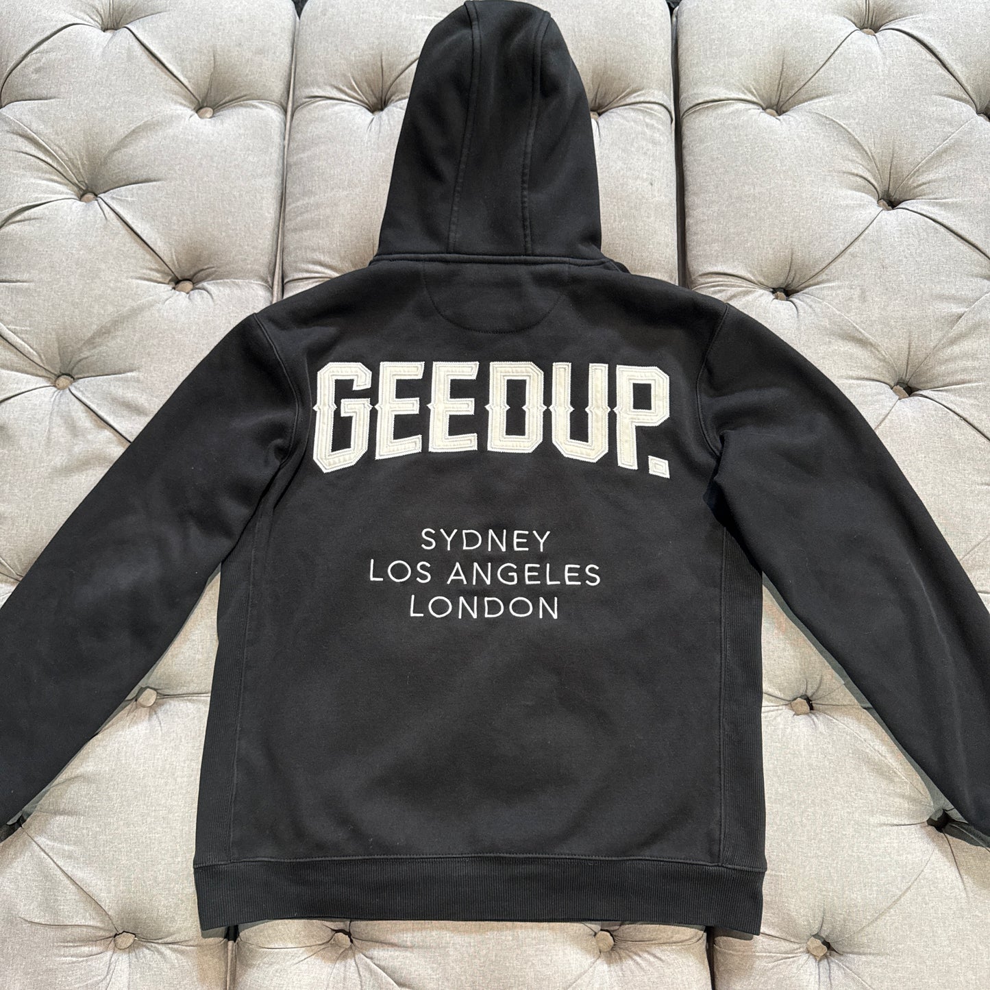 Geedup Cities Hoodie 'Black White' (Second hand)