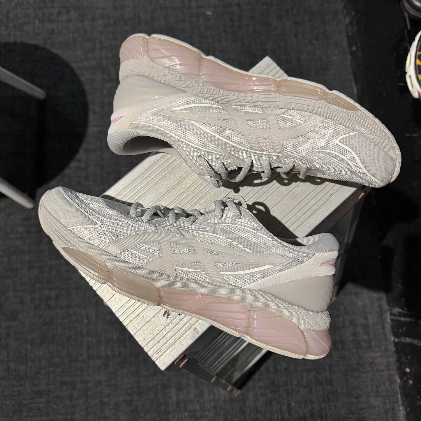 Asics Gel Quantum 360 VIII 'Grey Faded Pink' (Second hand)