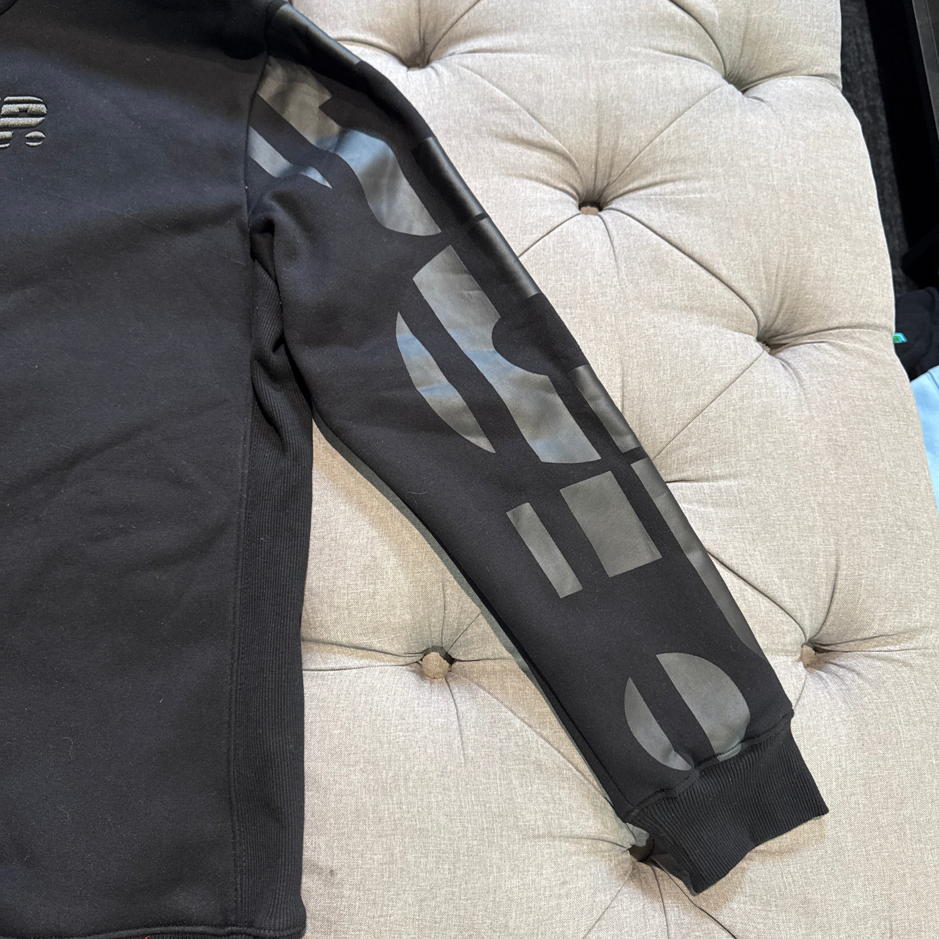 Geedup Sportsman Crewneck 'Blackout 2.0' (Second hand)
