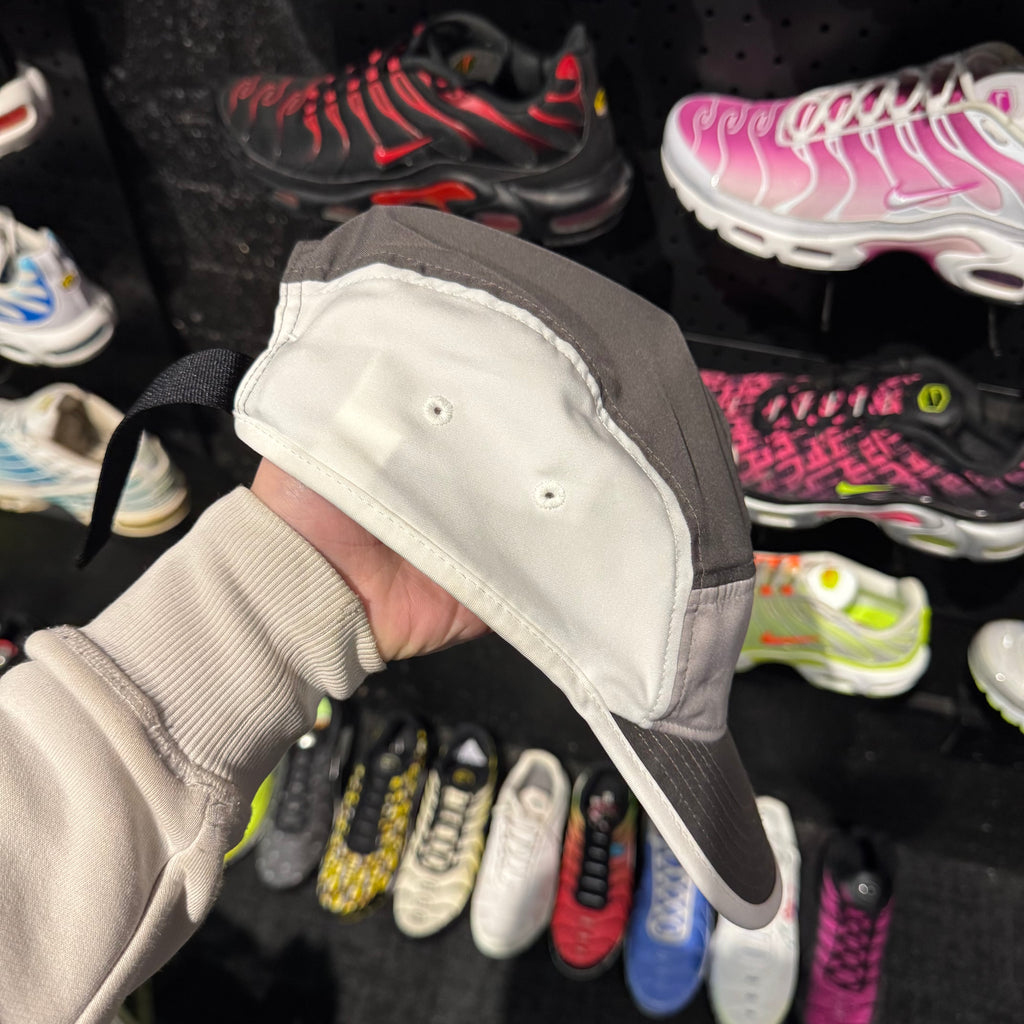 Nike Drifit Flycap 'Wolf Grey White' (Second Hand)