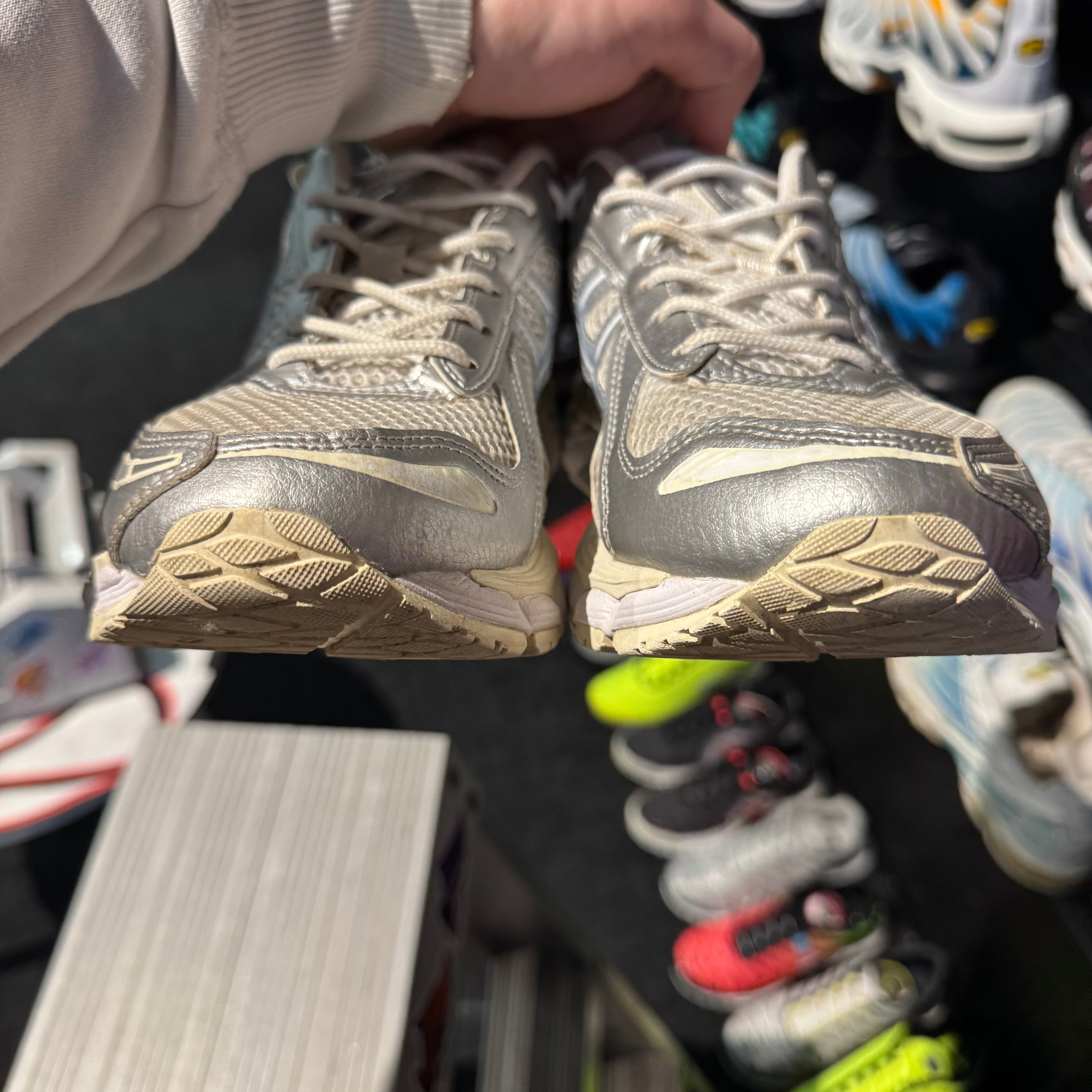 Asics Gel Kayano 12.1 'White Dolphin Grey' (Second hand)