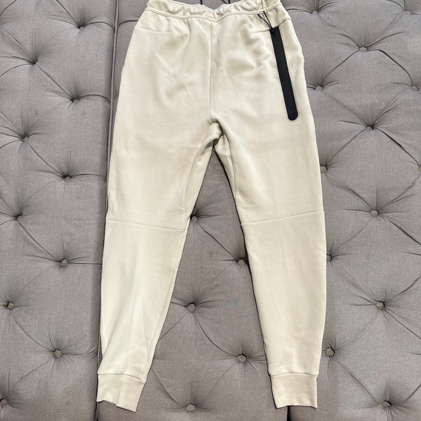 Nike Tech Fleece Track Pants 'Butter Cream' (Second hand)