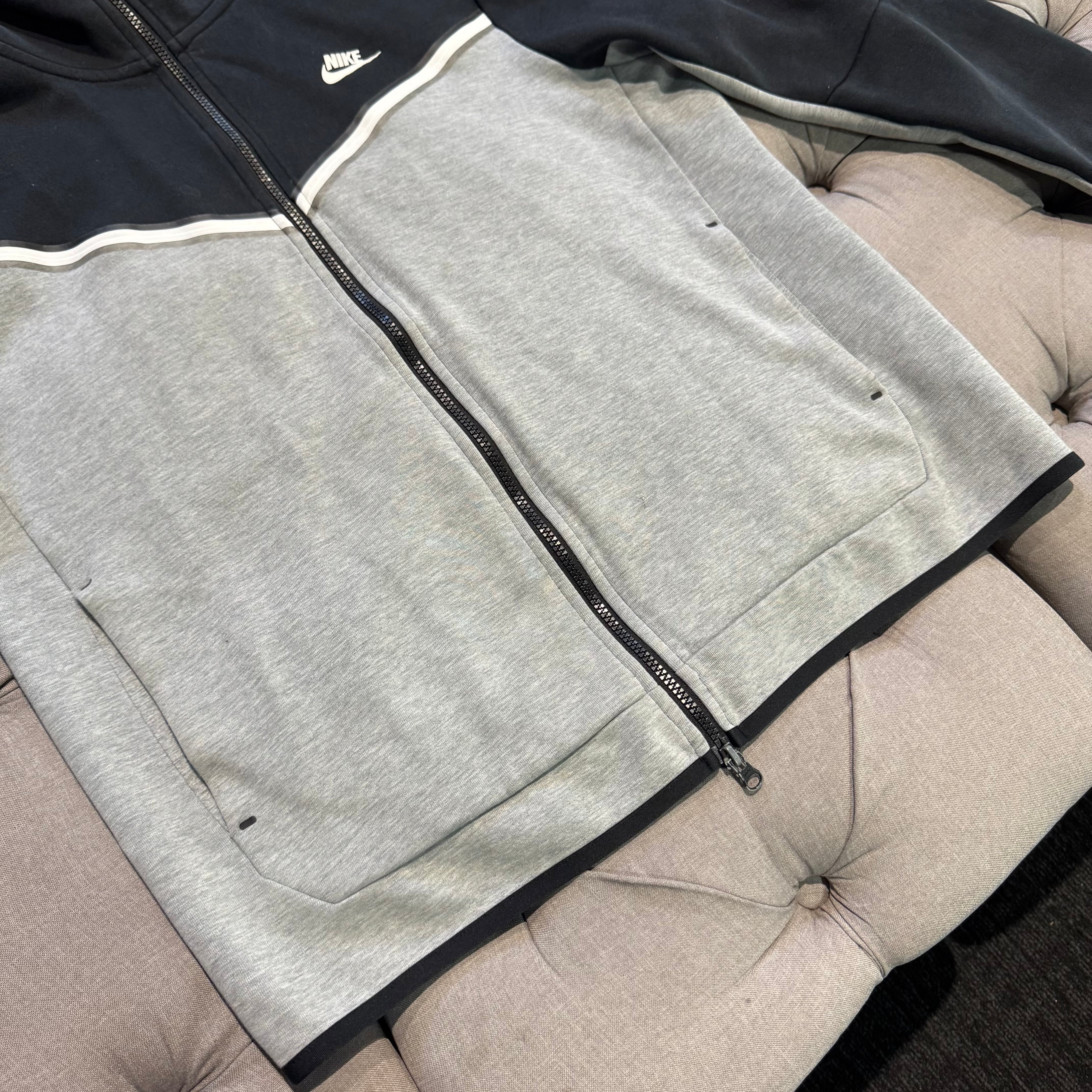 Nike Tech Fleece Jacket 'Black Grey' (Second hand)