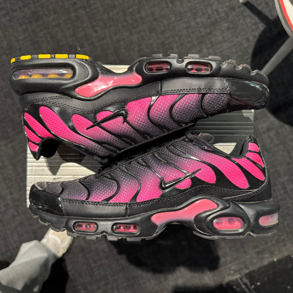 Nike Air Max Plus TN 'Black Hyper Pink' (Second hand)