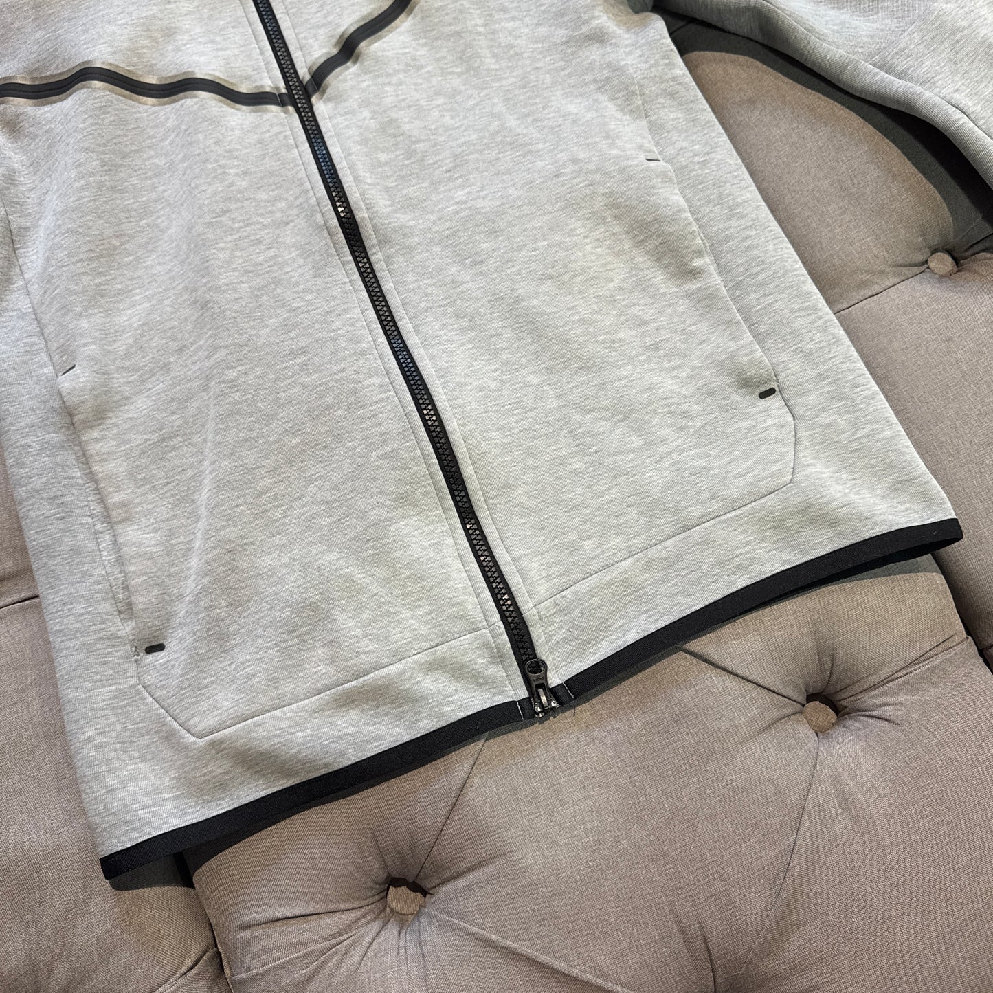 Nike Tech Fleece Jacket 'Grey' (Second hand)