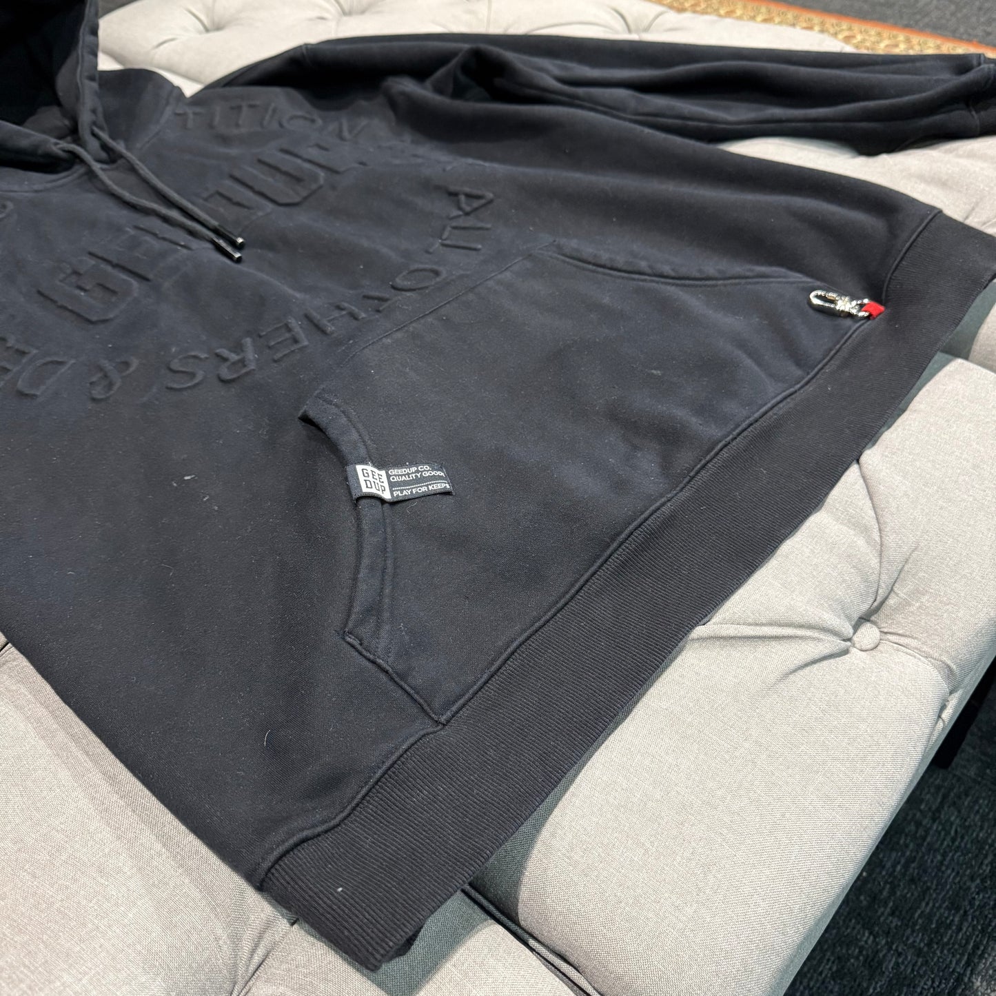 Geedup Embossed Logo Hoodie 'Black' (Second hand)