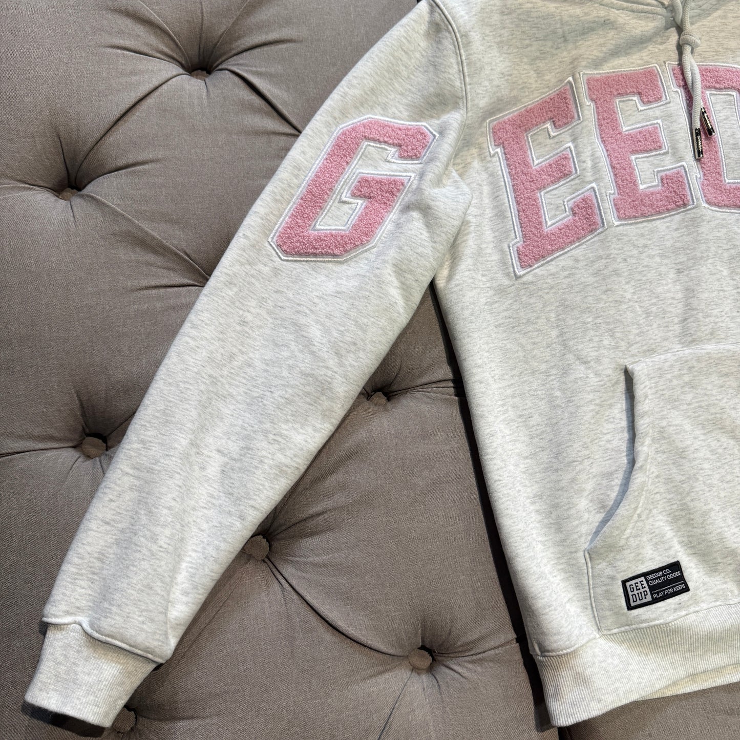 Geedup Team Logo Hoodie 'White Marle Pink' (Second hand)