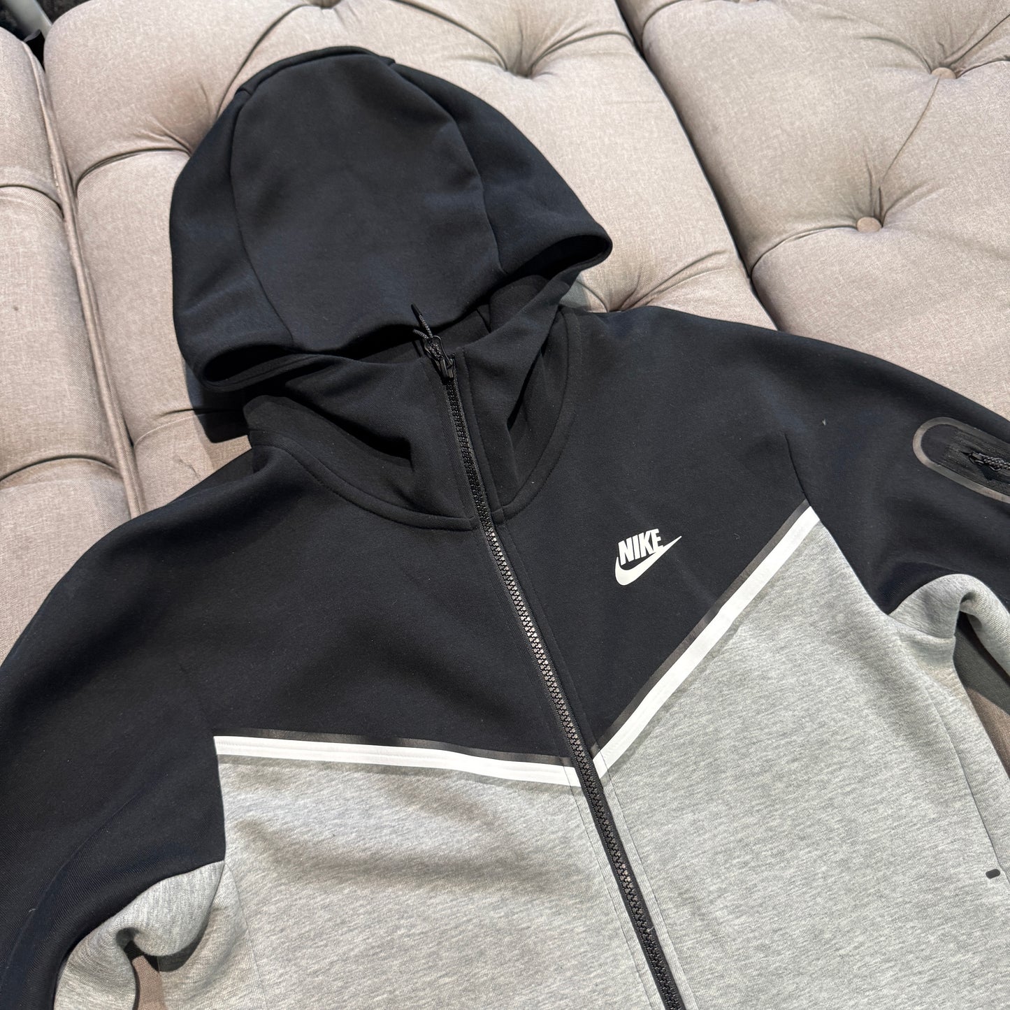Nike Tech Fleece Jacket 'Black Grey' (Second hand)