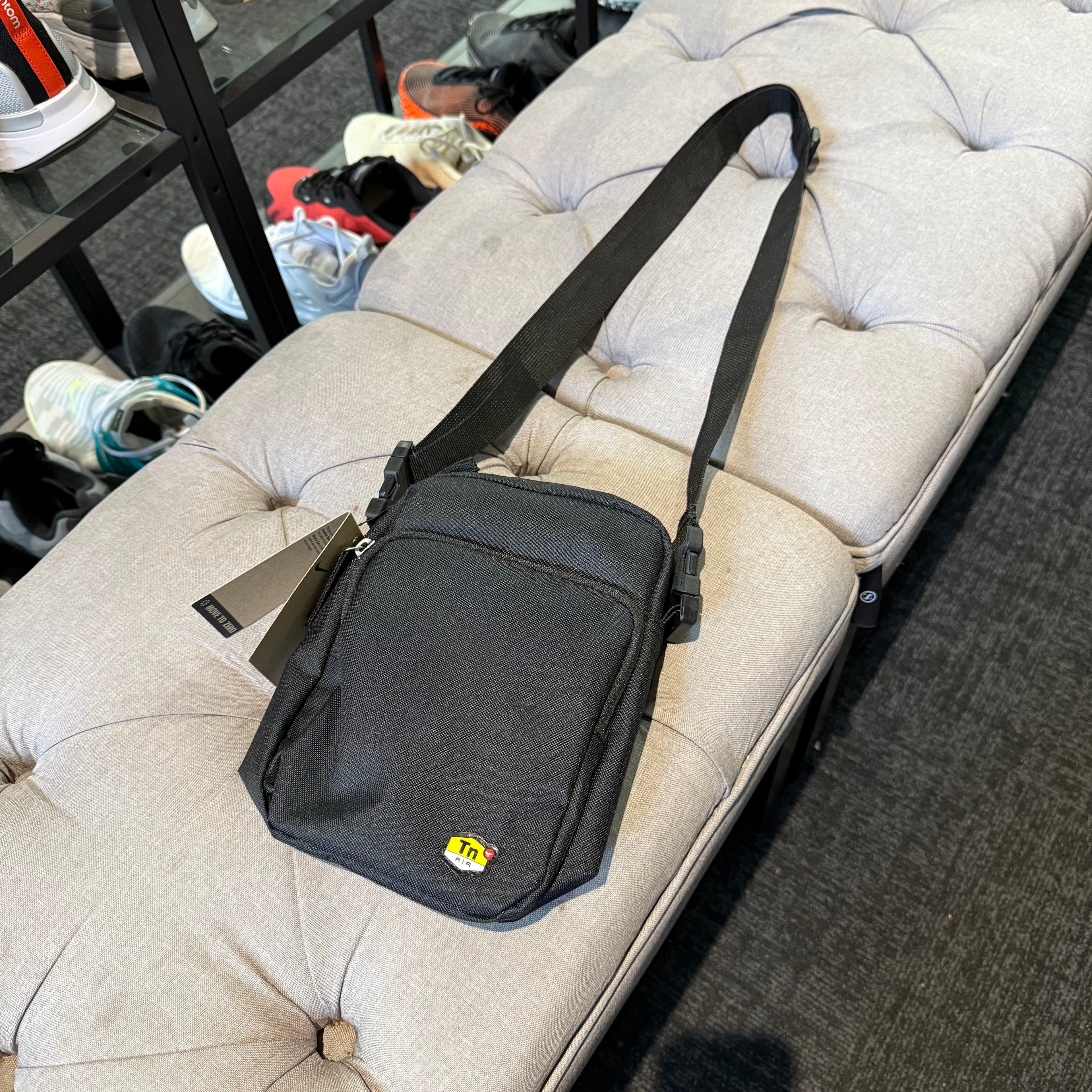 Nike Heritage TN Cross Body Over Shoulder Sling Bag 'Black' (Brand New)