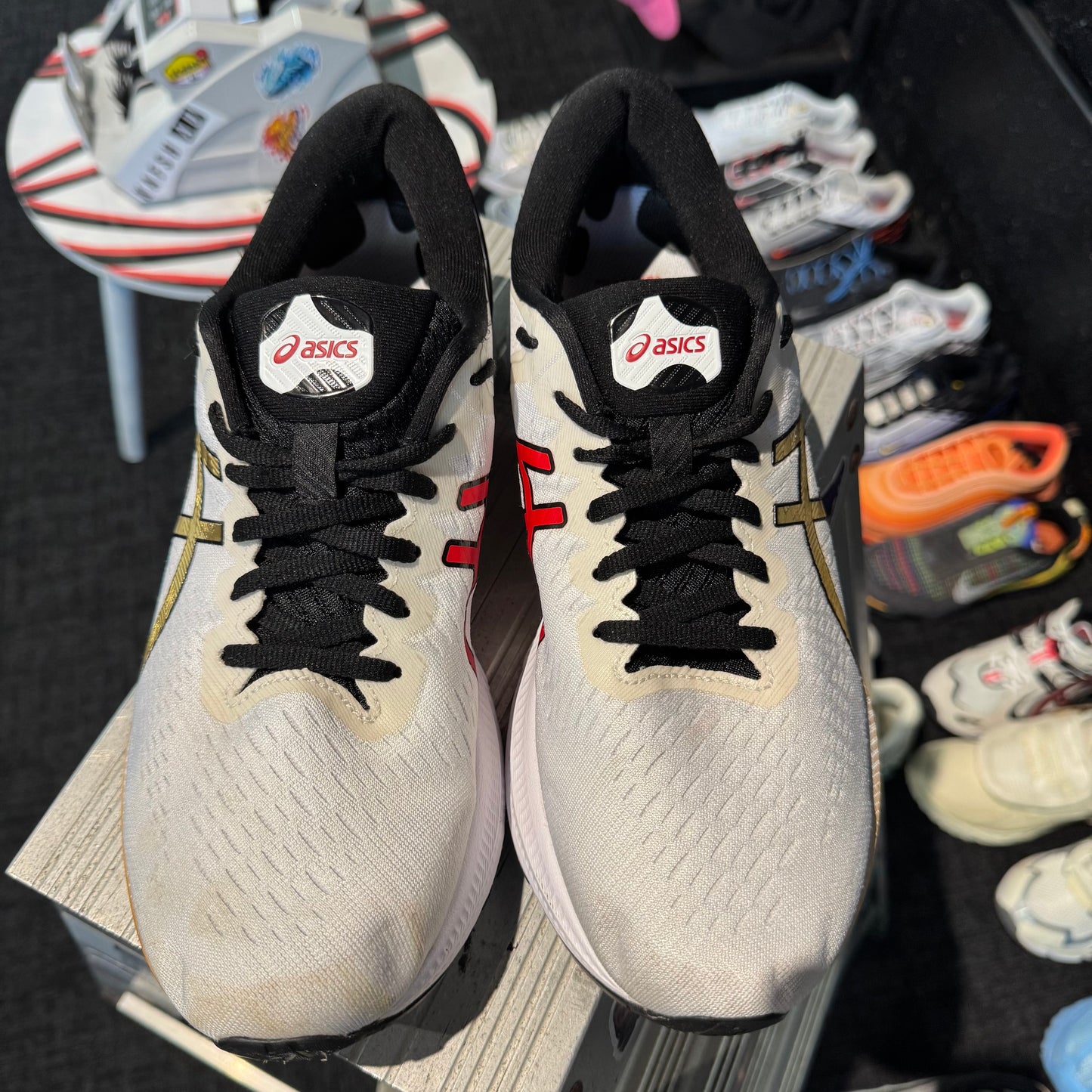 Asics Gel Kayano 27 'White Golden Red' (Second hand)