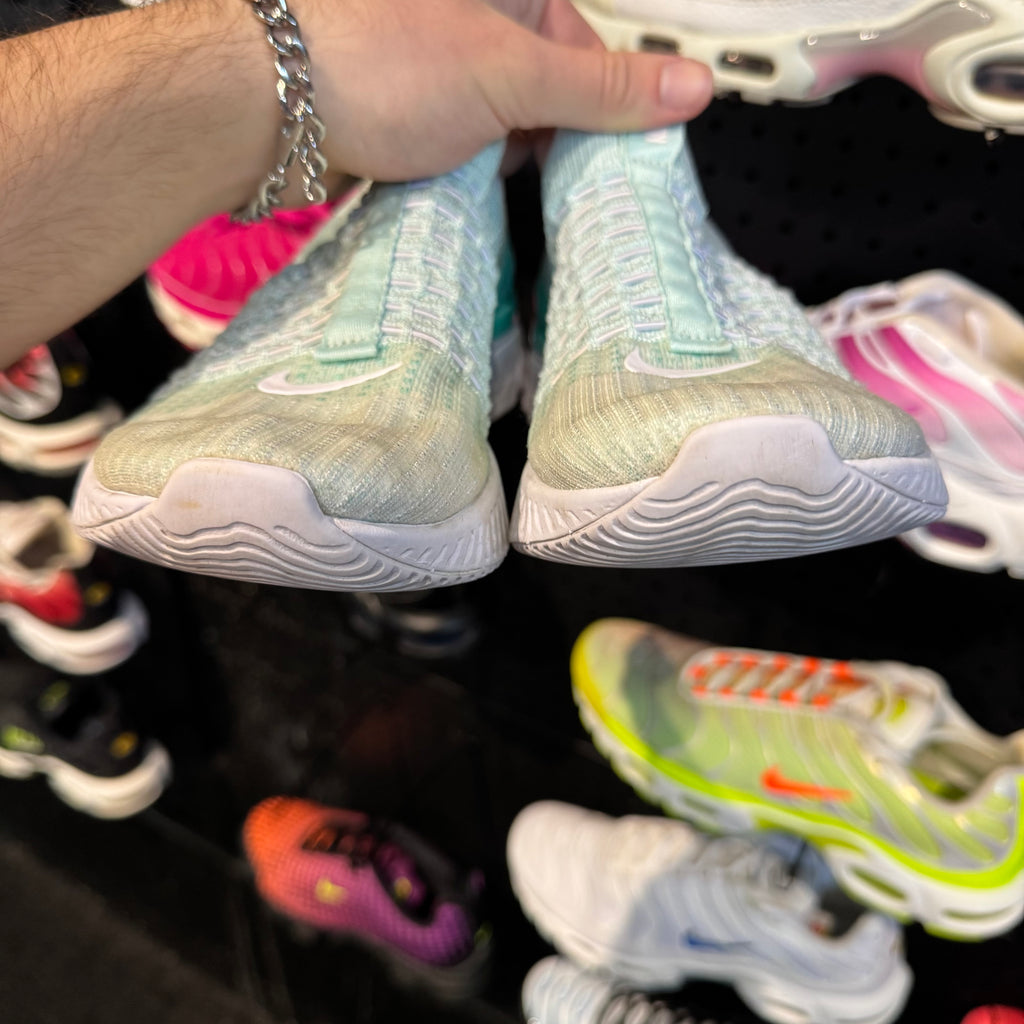 Nike React Phantom Run Flyknit 2 'Cyan Teal' (Second hand)