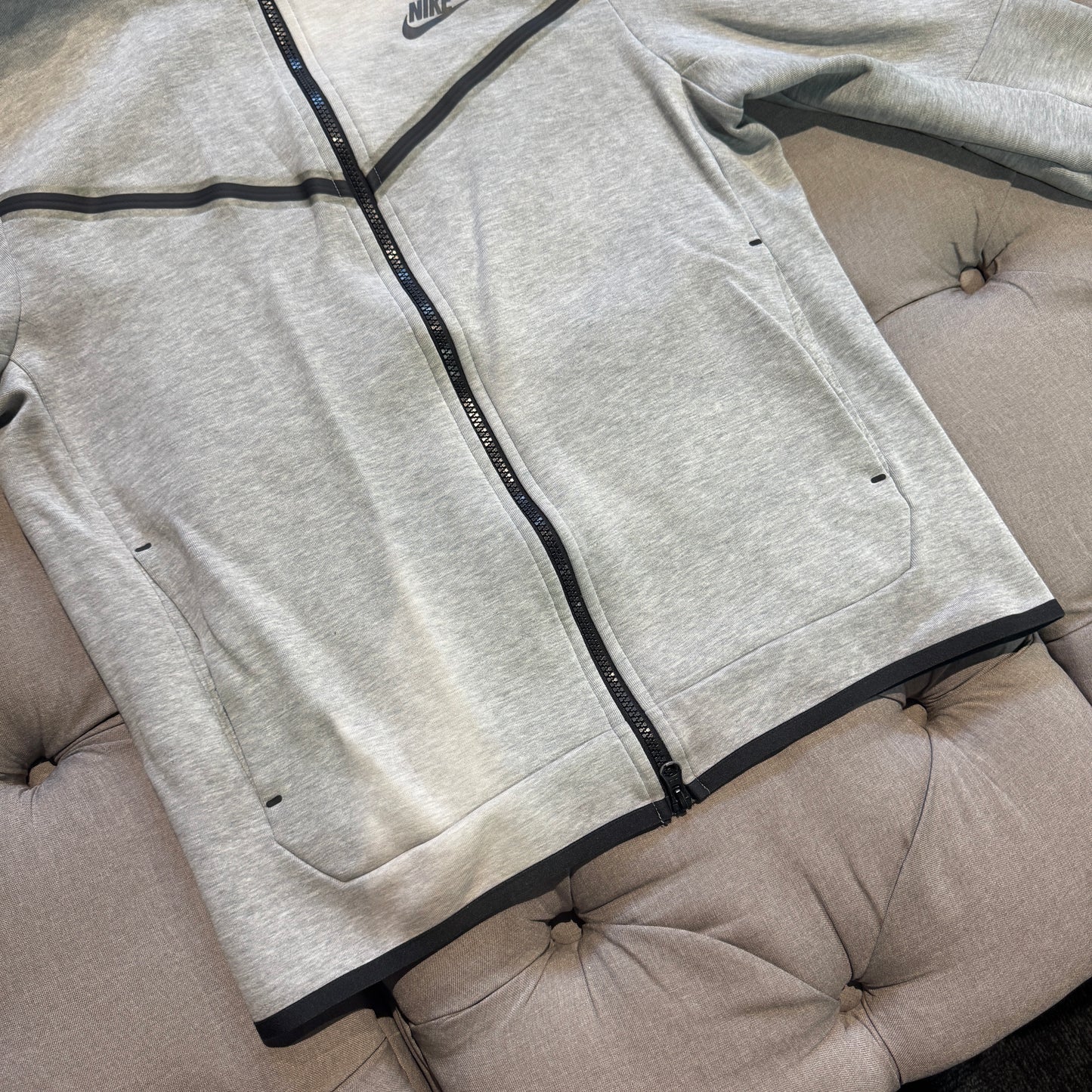 Nike Tech Fleece Jacket 'Grey' (Second hand)